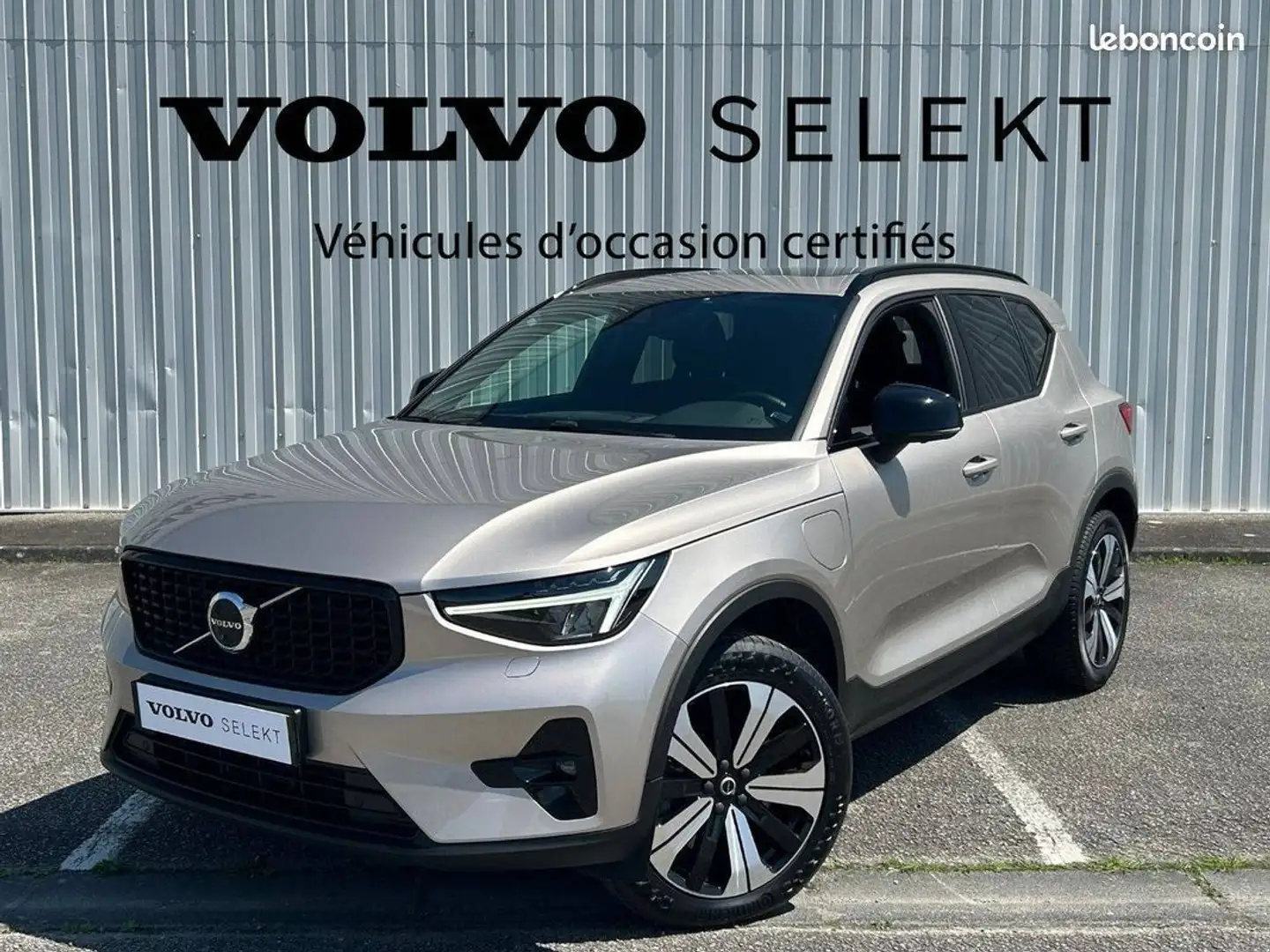 Volvo XC40 T5 Recharge 180%2B82 ch DCT7 Ultimate Argent - 1
