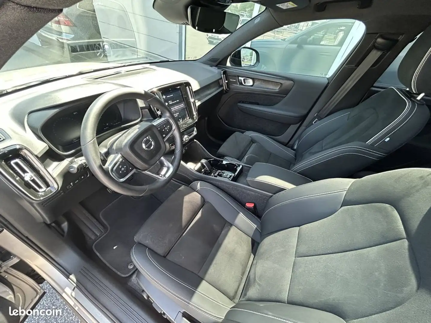 Volvo XC40 T5 Recharge 180%2B82 ch DCT7 Ultimate Argent - 2