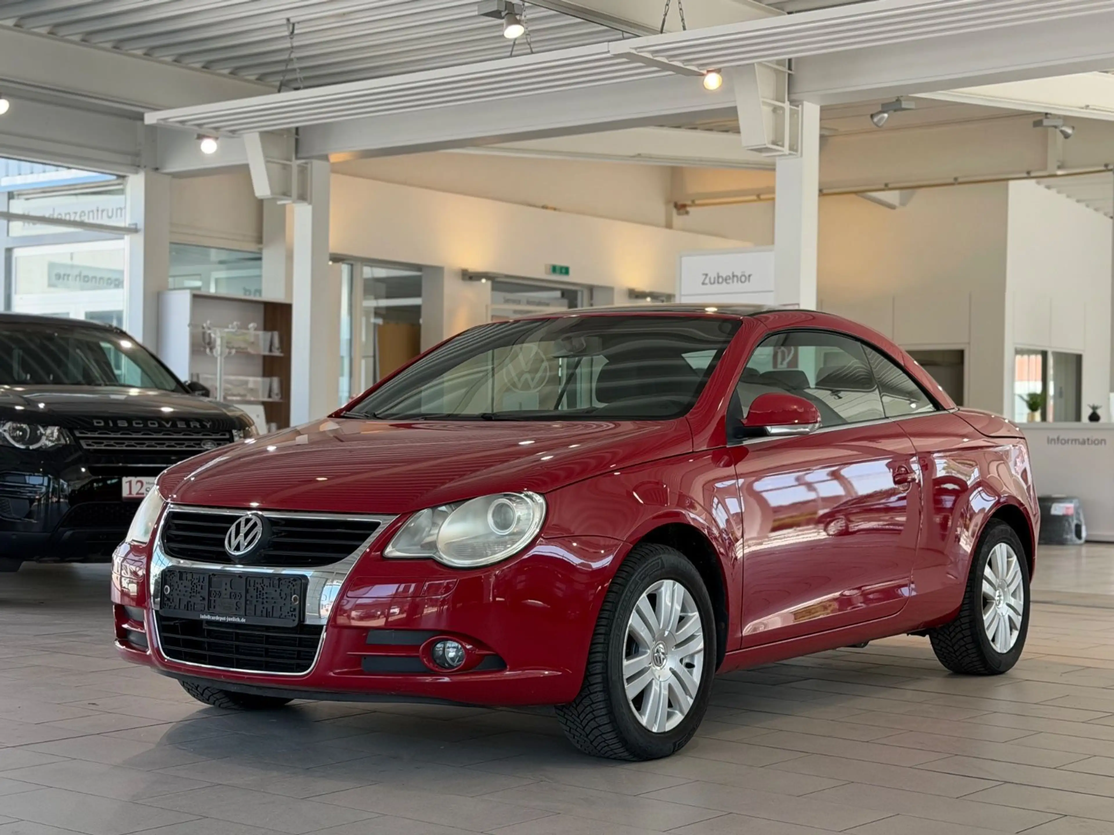 Volkswagen Eos Basis BMT*KLIMAAUT.*PDC*SHZ*SPORT*2.0L*AHK* — photo 2