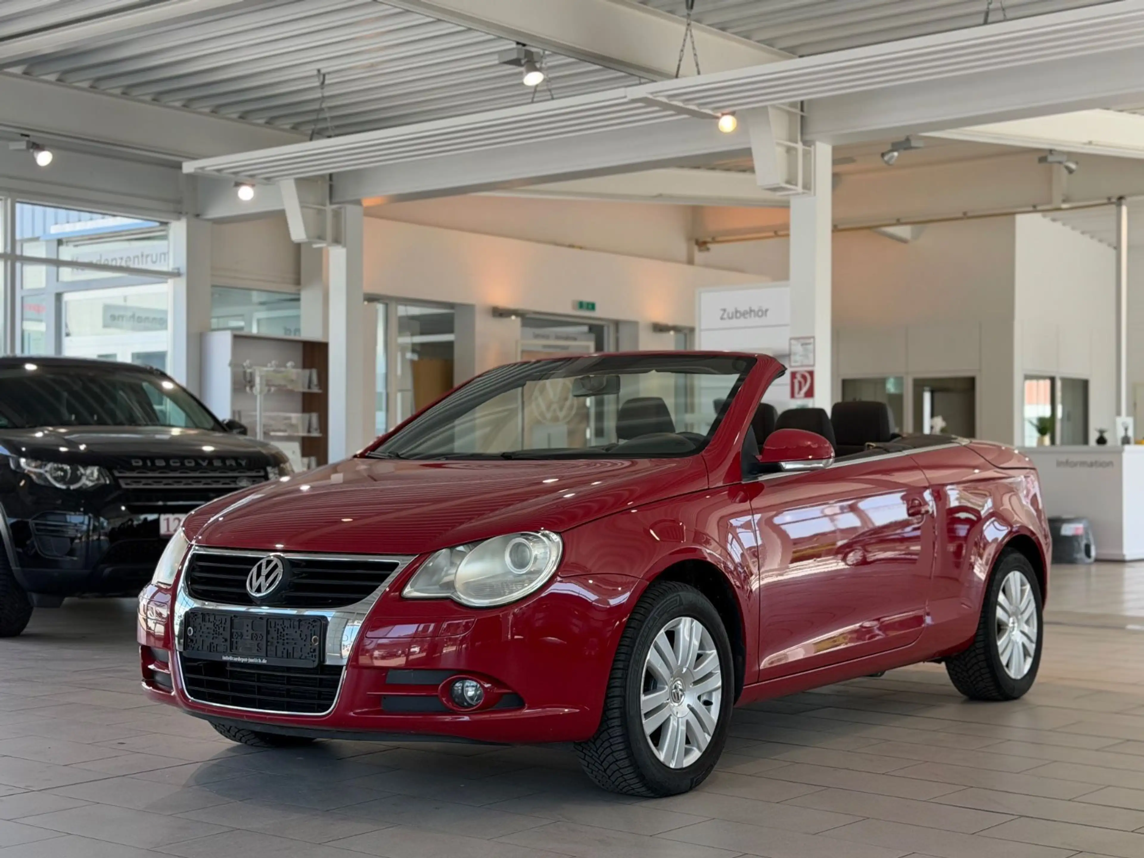 Volkswagen Eos Basis BMT*KLIMAAUT.*PDC*SHZ*SPORT*2.0L*AHK*