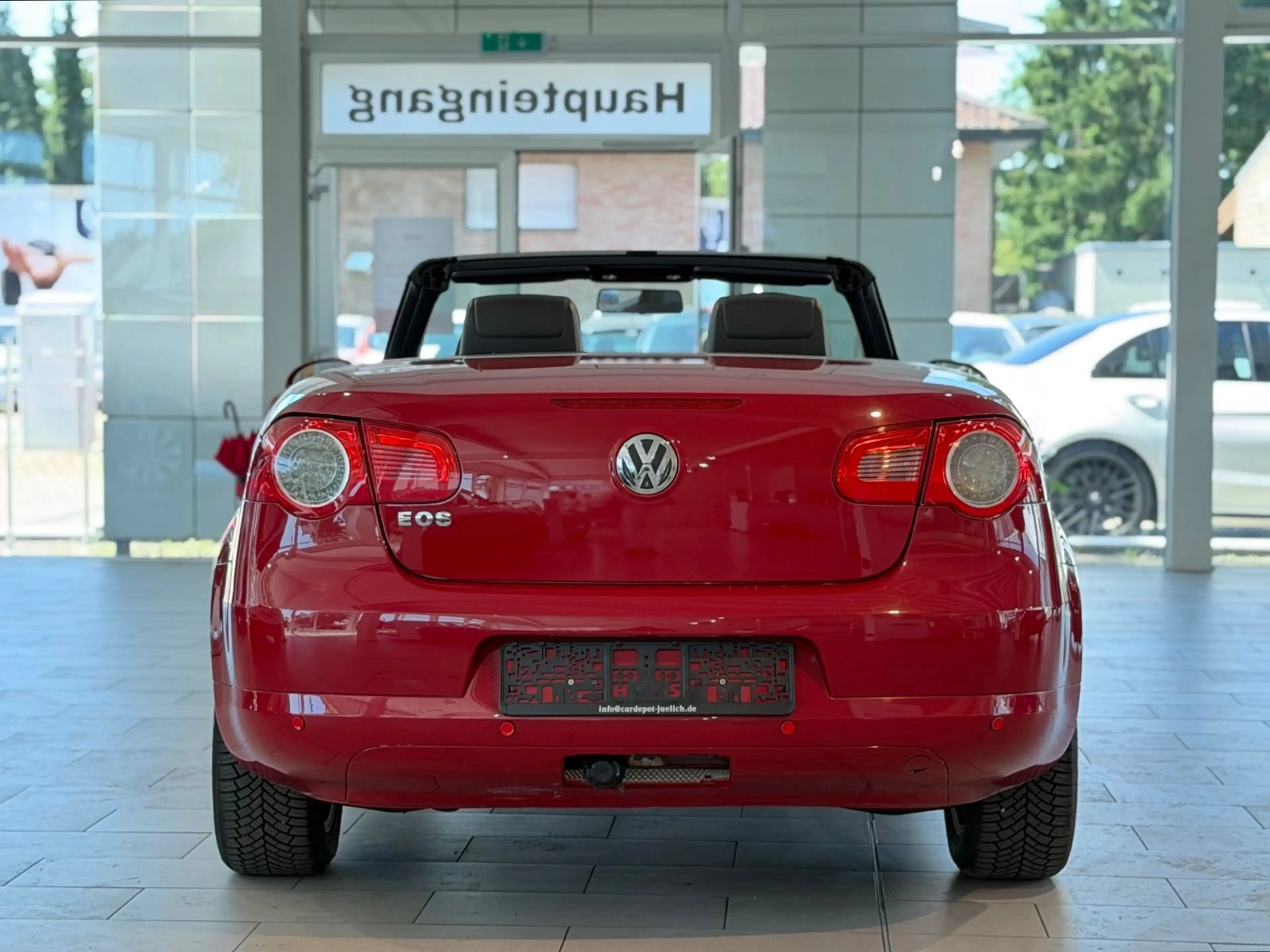 Volkswagen Eos Basis BMT*KLIMAAUT.*PDC*SHZ*SPORT*2.0L*AHK* — photo 12