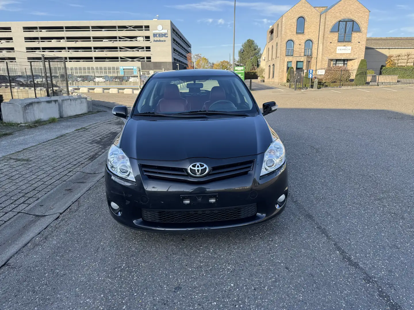 Toyota Auris 1.4 D-4D ECO Executive DPF Zwart - 2