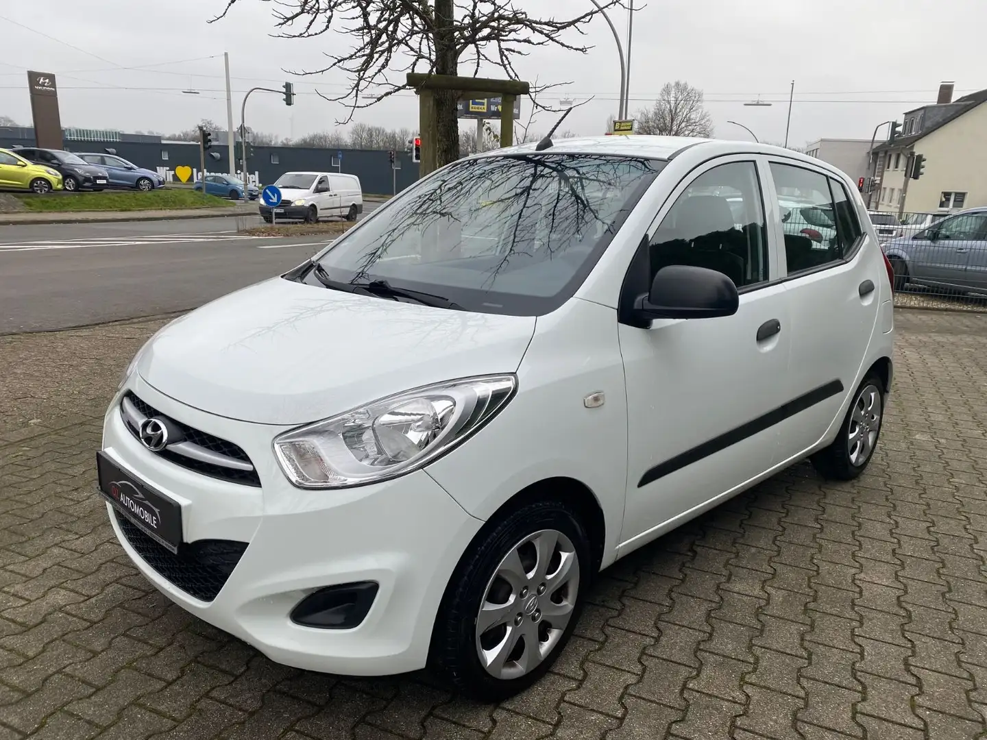 Hyundai i10 1.1 5 Star Edition Servo//Klima//51Kw Weiß - 2