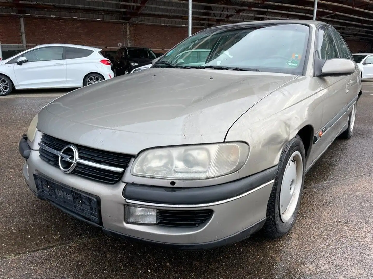 Opel Omega Plus 2.0 Liter/ Schiebedach/Klima Gris - 1