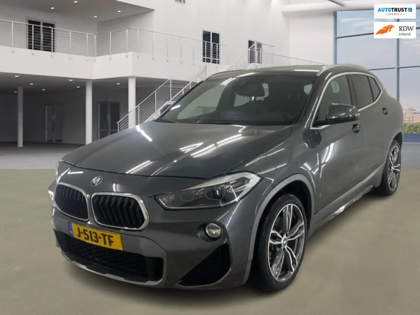 BMW X2 SDrive20i High Executive Gris - 1