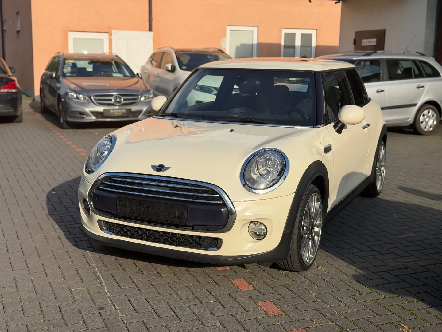 MINI Cooper D *H&K*PANORAMA*18ZOLL*PDC* Weiß - 1