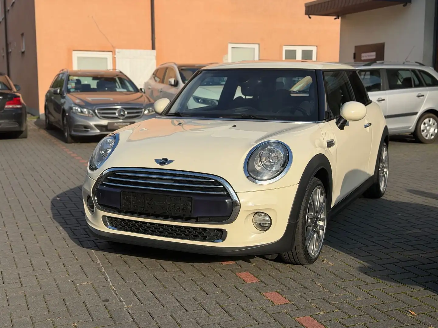 MINI Cooper D *H&K*PANORAMA*18ZOLL*PDC* Weiß - 2