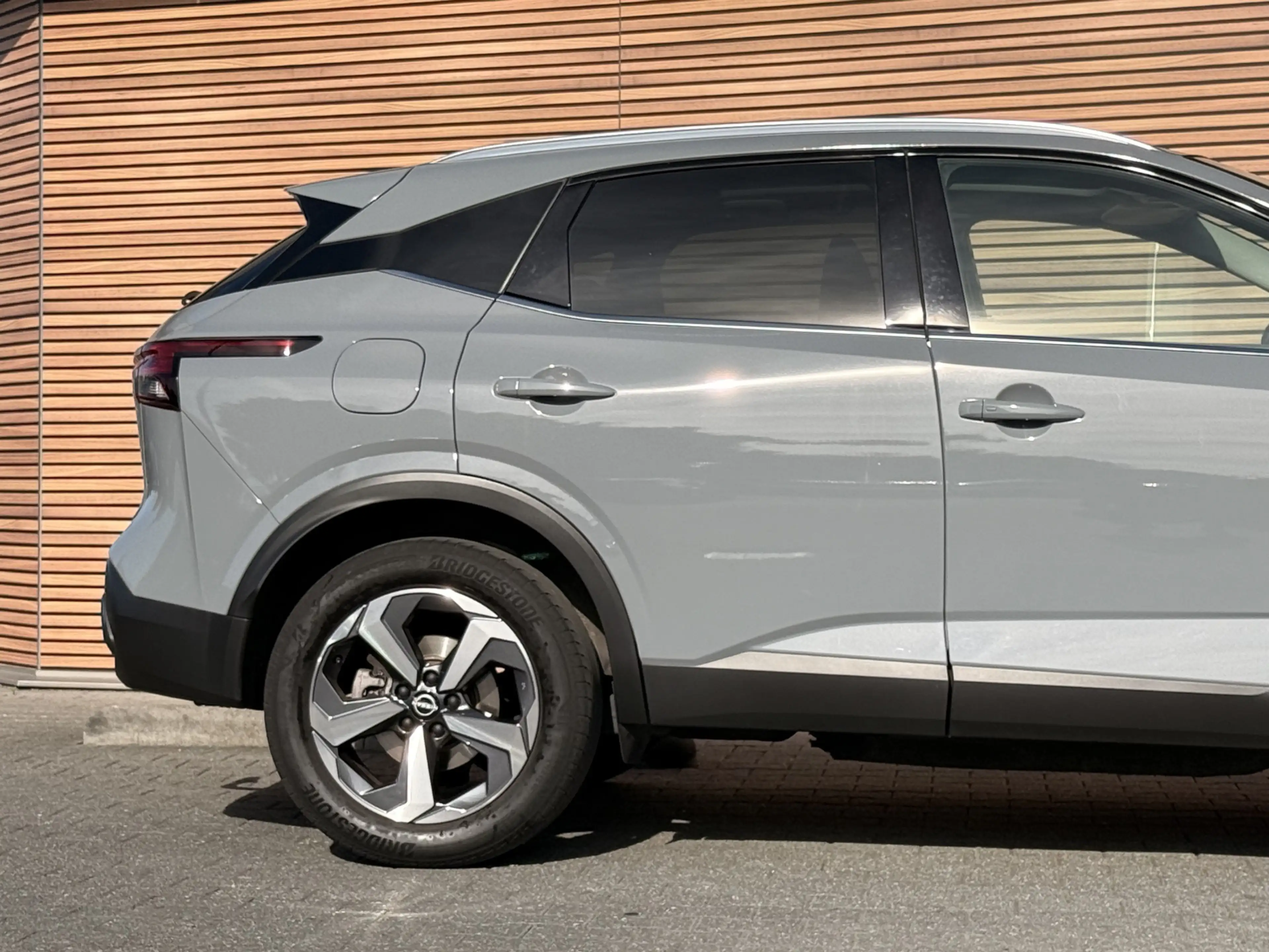 Nissan Qashqai 1.3 MHEV Xtronic N-Connecta Panodak / Carplay / 36 — photo 19