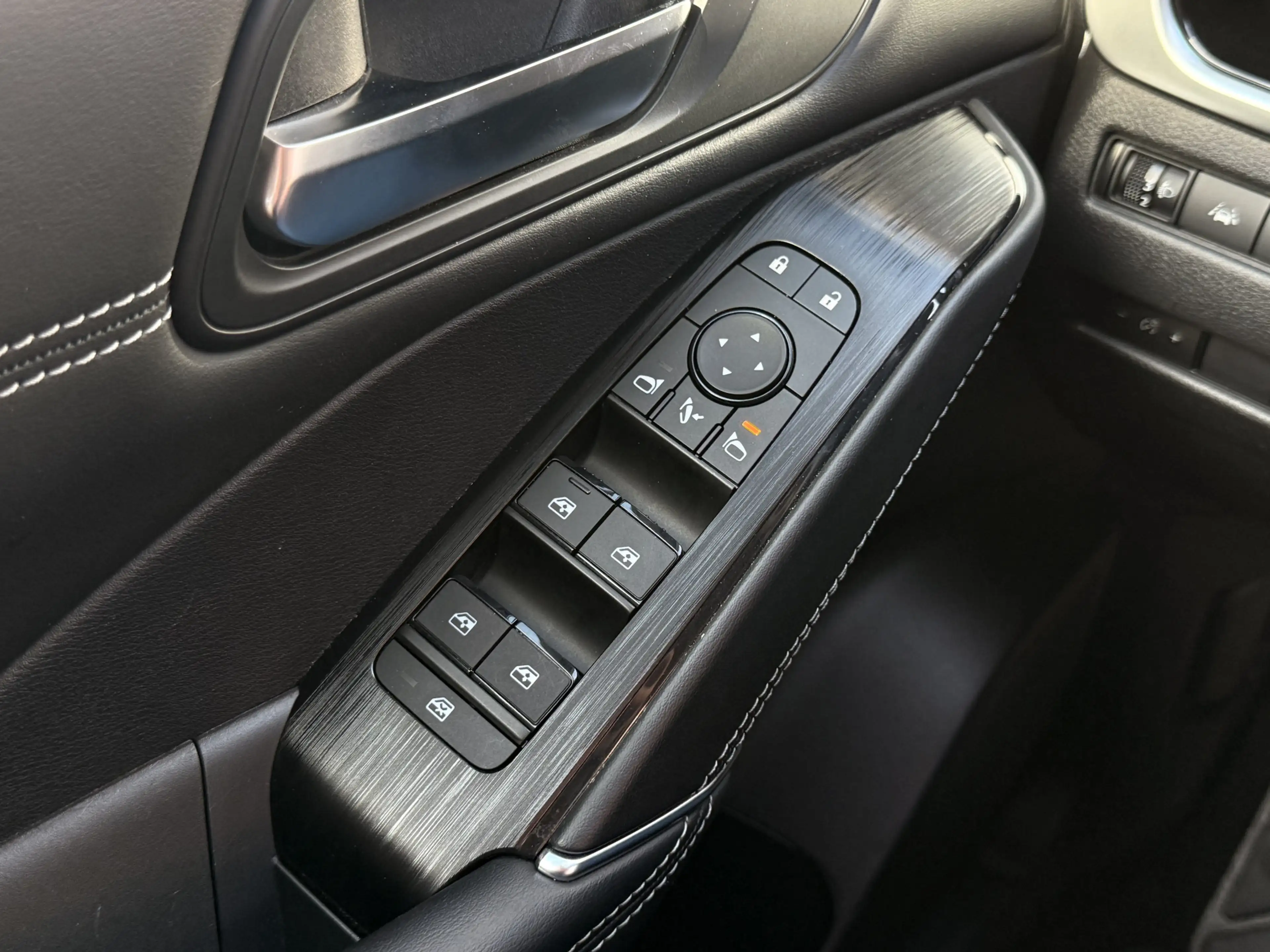 Nissan Qashqai 1.3 MHEV Xtronic N-Connecta Panodak / Carplay / 36 — photo 39