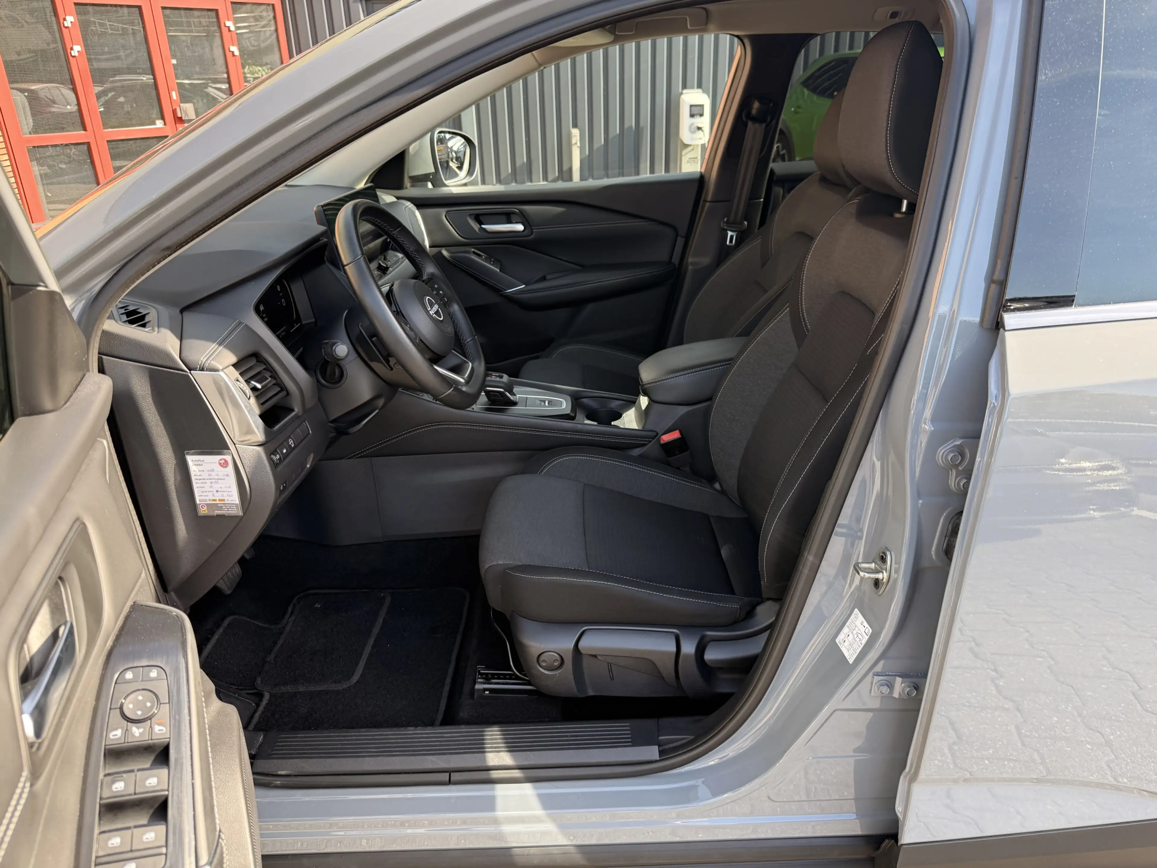 Nissan Qashqai 1.3 MHEV Xtronic N-Connecta Panodak / Carplay / 36 — photo 37
