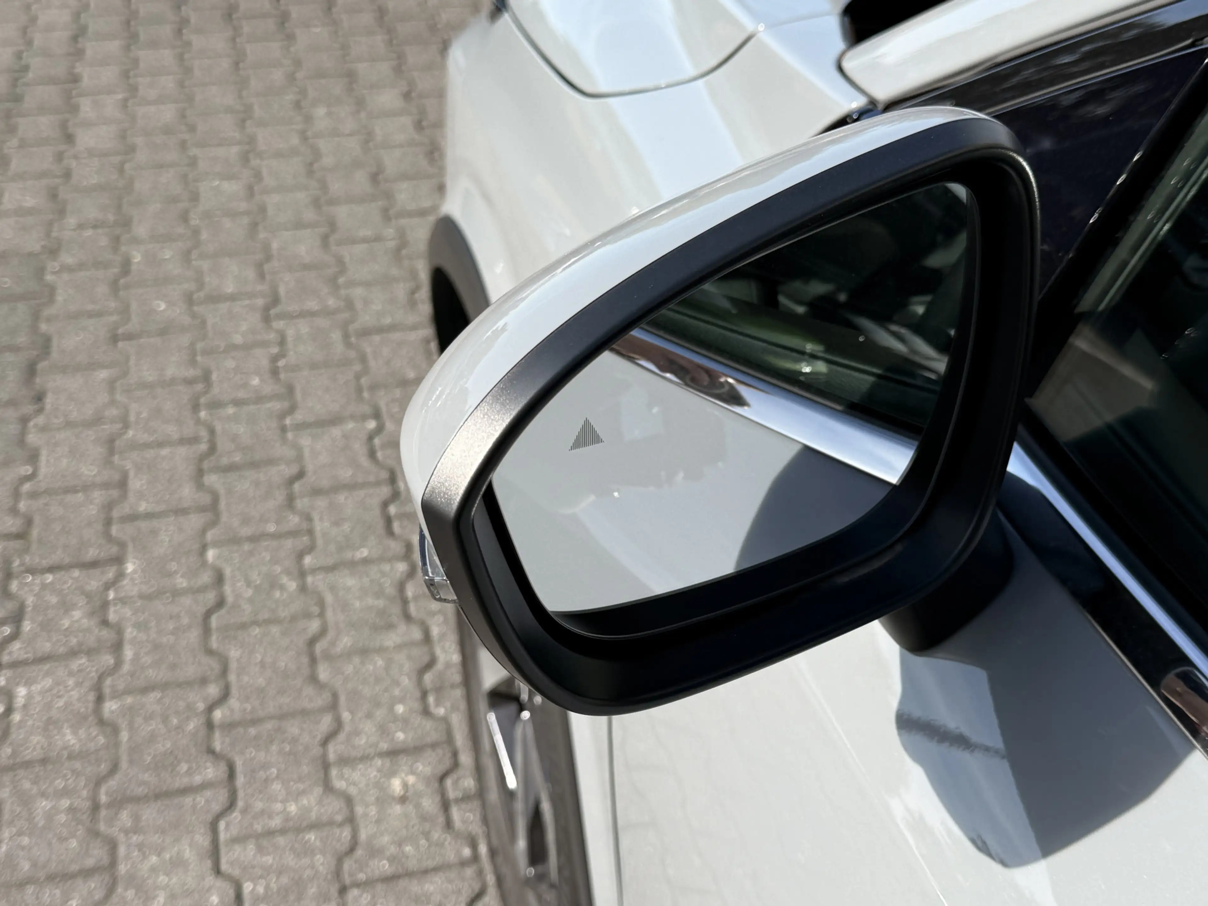Nissan Qashqai 1.3 MHEV Xtronic N-Connecta Panodak / Carplay / 36 — photo 16