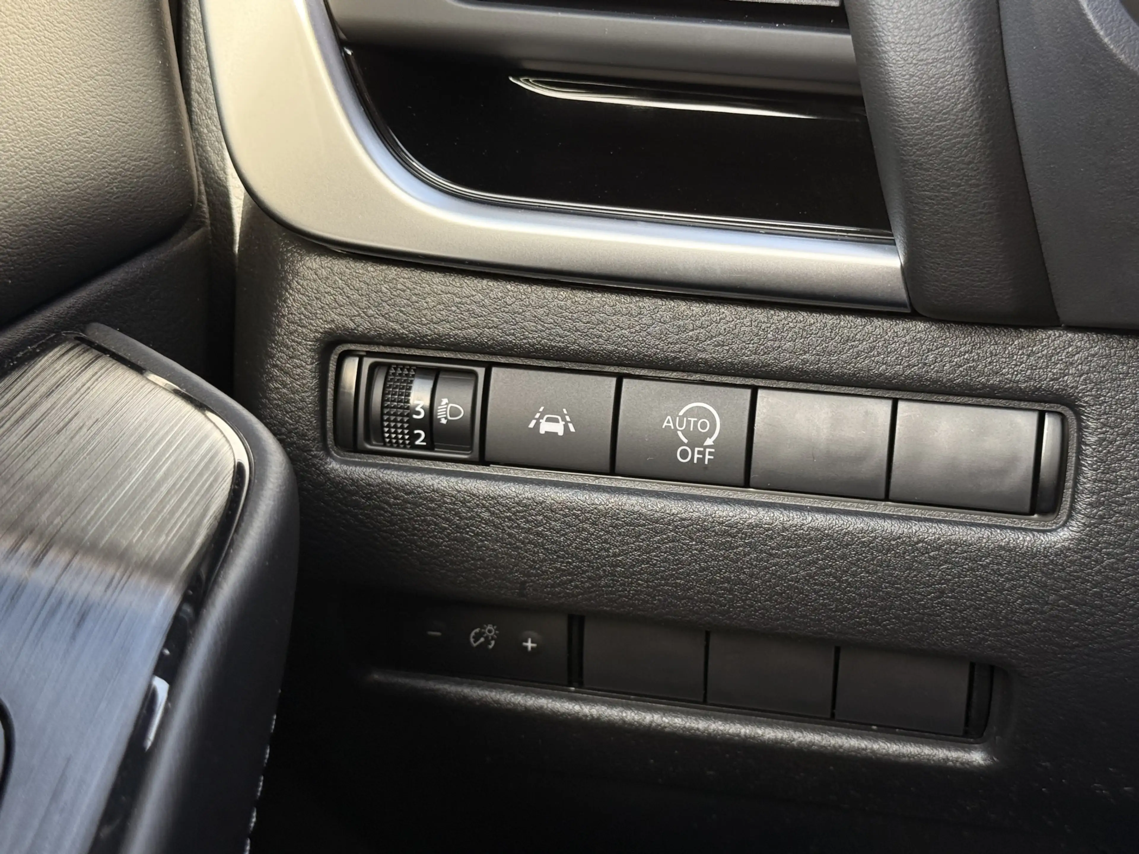 Nissan Qashqai 1.3 MHEV Xtronic N-Connecta Panodak / Carplay / 36 — photo 40