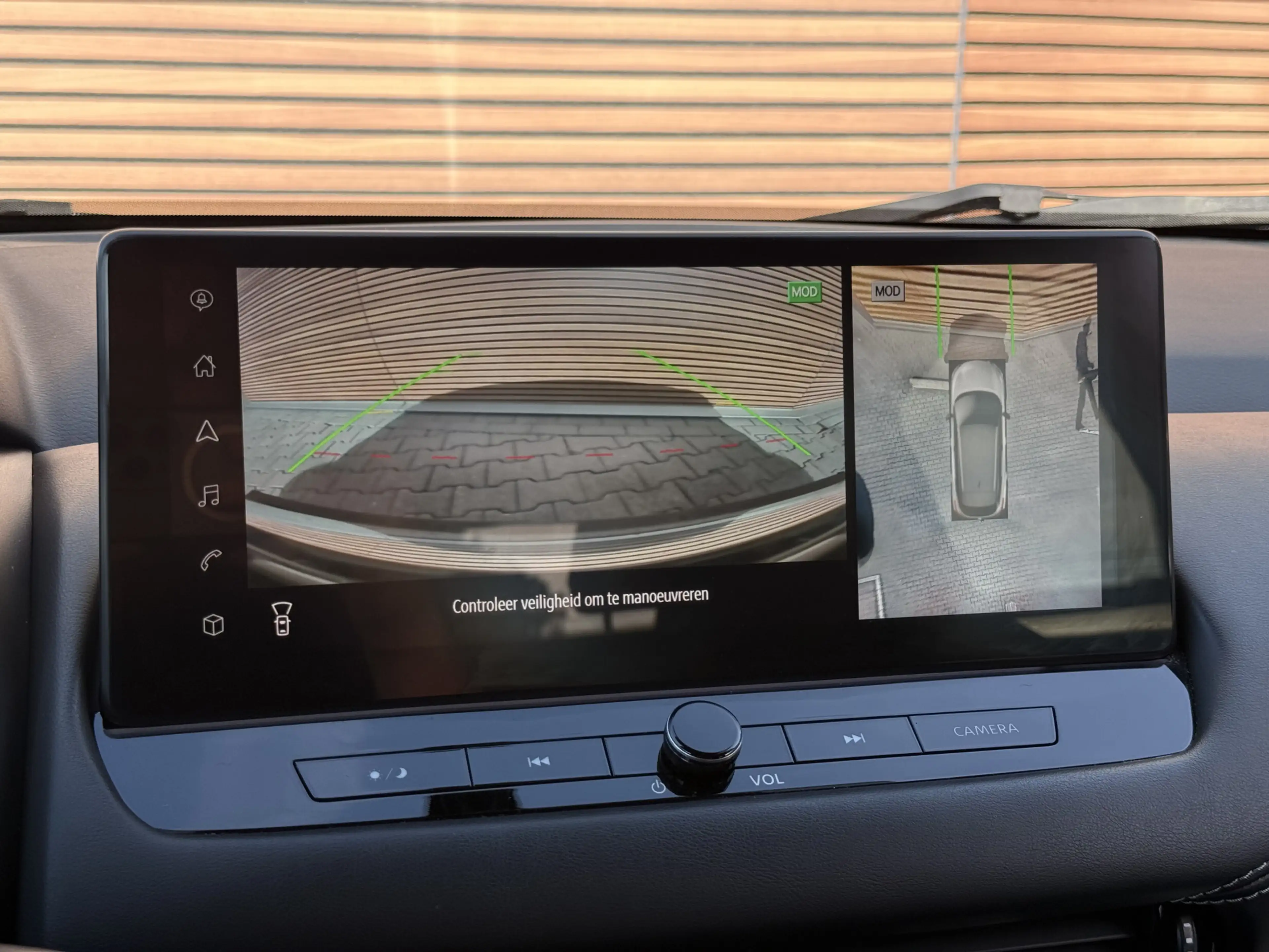 Nissan Qashqai 1.3 MHEV Xtronic N-Connecta Panodak / Carplay / 36 — photo 30