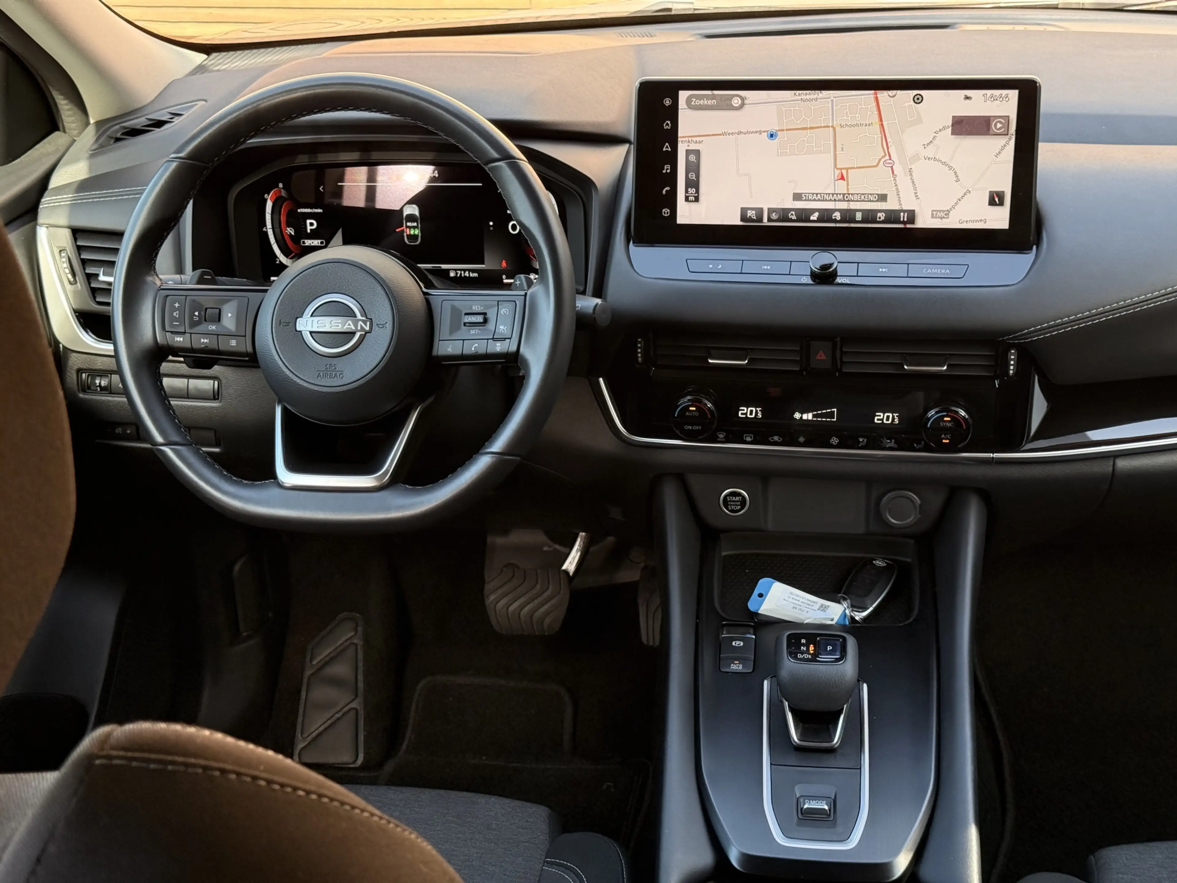 Nissan Qashqai 1.3 MHEV Xtronic N-Connecta Panodak / Carplay / 36 — photo 20