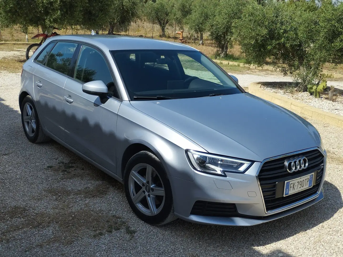 Audi A3 A3 Sportback Sportback 1.6 tdi Argento - 1
