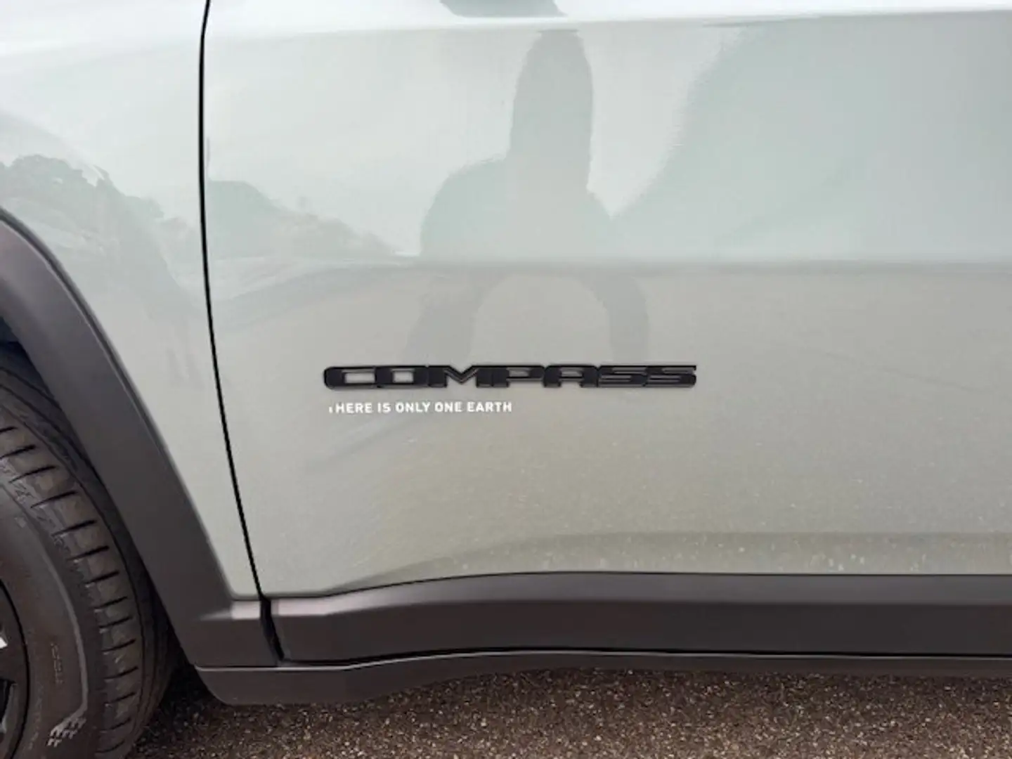 Jeep Compass Compass 1.5 GSE T4 48V e-Hybrid Automatik Limited Gris - 2