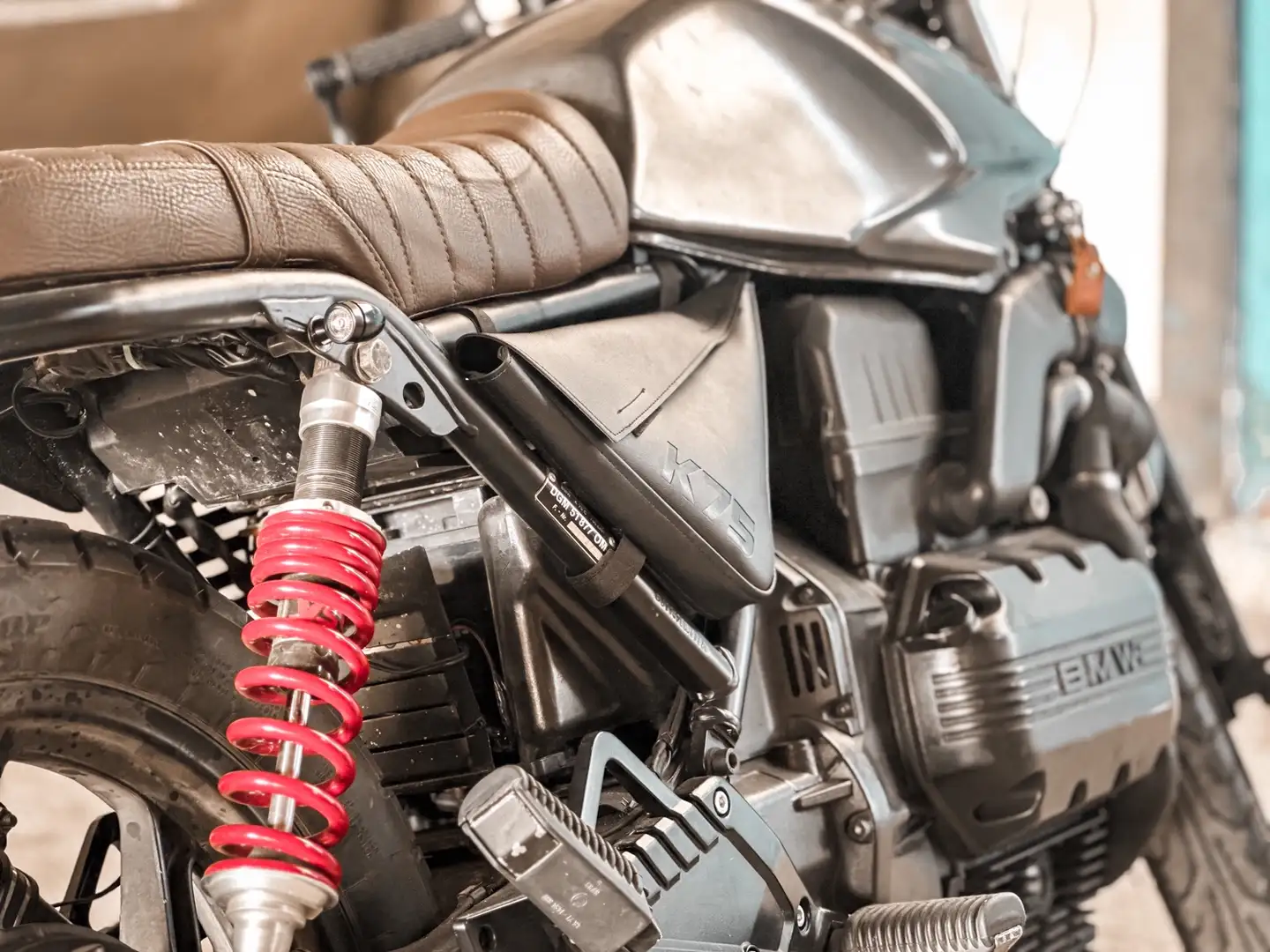 BMW K 75 C cafe racer Grijs - 2
