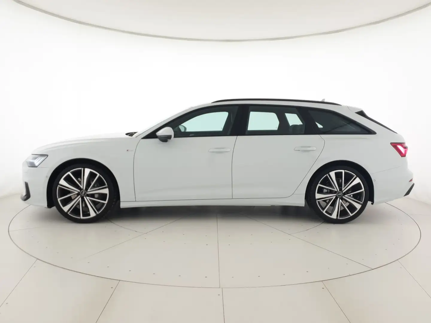 Audi A6 Avant 50TDI 286CV quattro titpronic S line Edition Bianco - 2