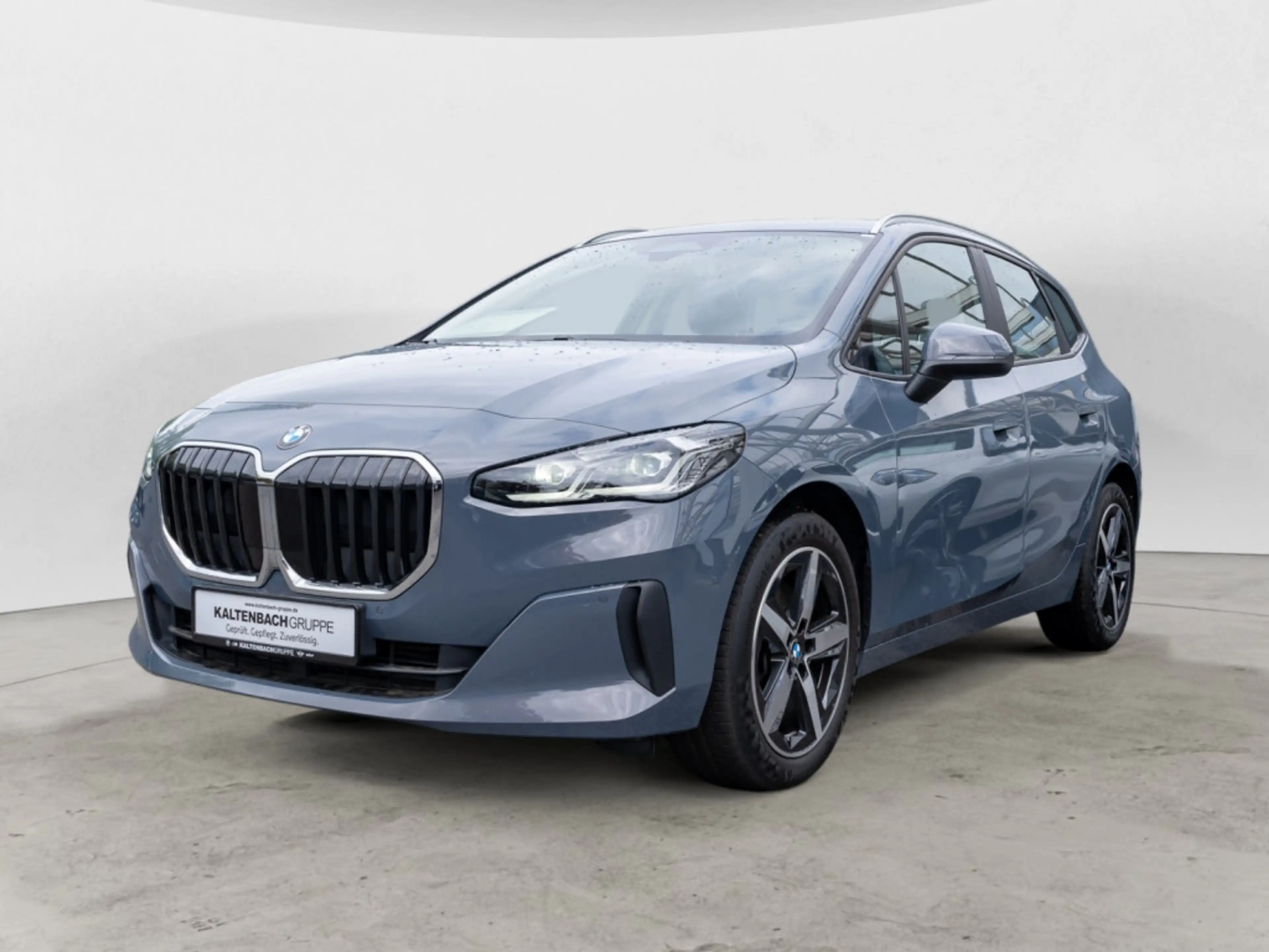BMW 223 Active Tourer xDrive AHK LED ACC NAVI H/K — photo 2