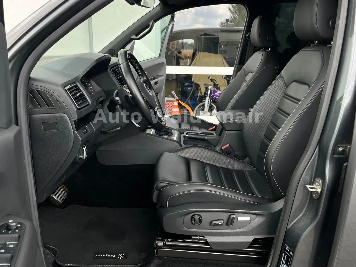 Volkswagen Amarok Aventura 4Motion AHK Standhzg Sperre Grau - 2
