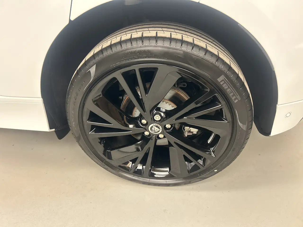 Jaguar I-Pace снимка Jaguar I-Pace