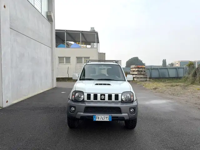 Suzuki Jimny Jimny 1.3 vvt Street 4wd