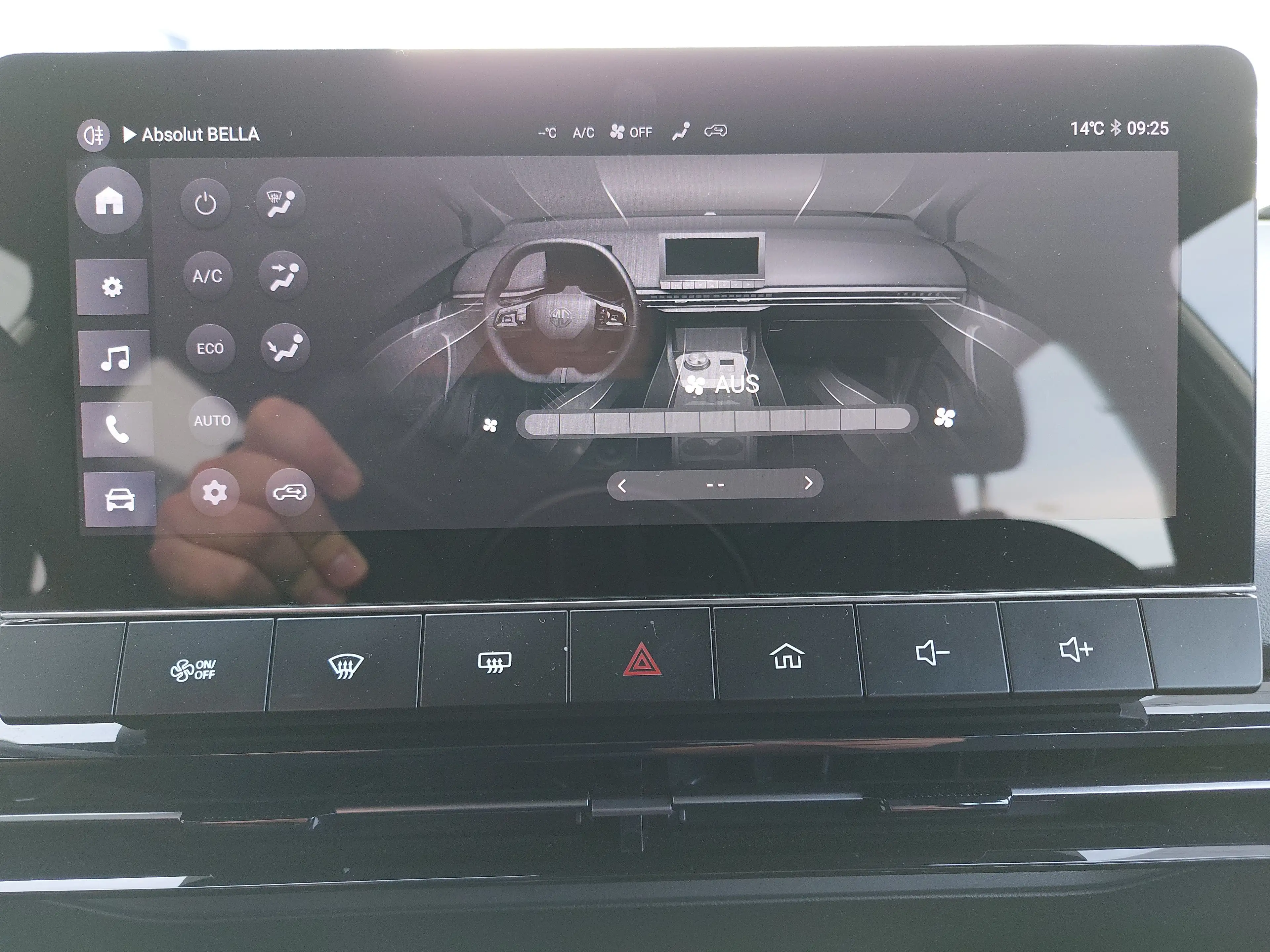MG MG4 KLIMAAUT RADIO TEMPO MFL PDC DAB LED CARPLAY ANDROID ACC — photo 19