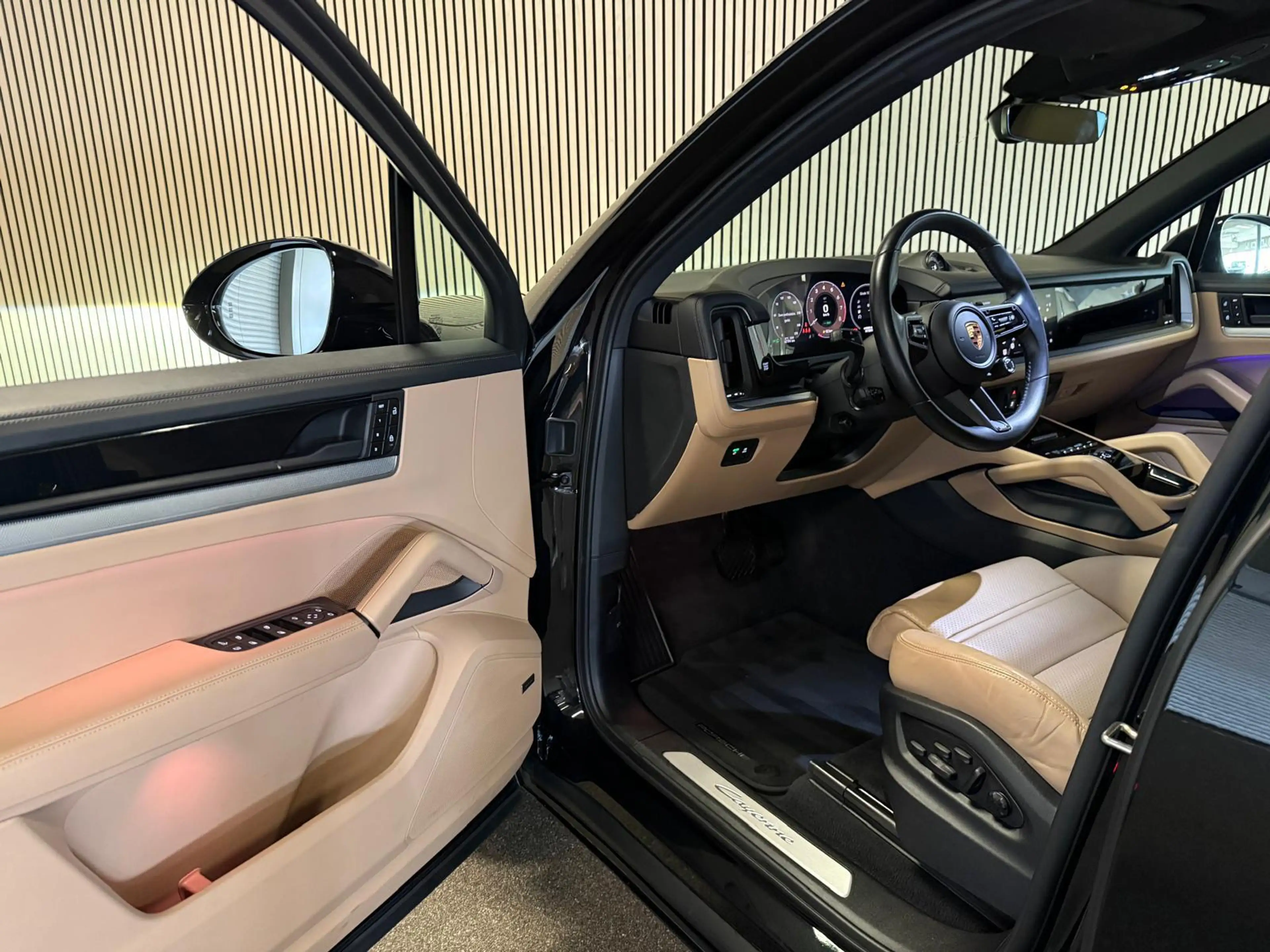 Porsche Cayenne 3.0 E-Hybrid SPORT DESIGN-PANORAMA-LUCHTV.-STOELEN — photo 12
