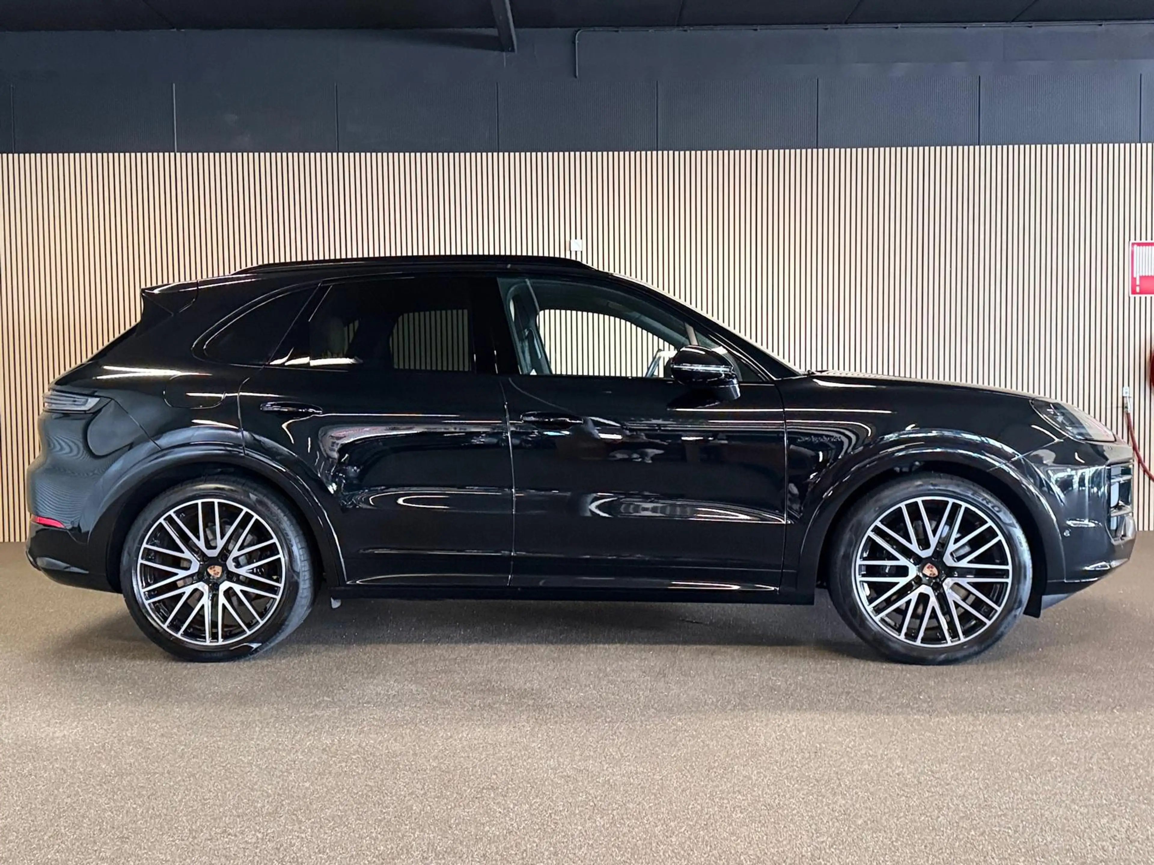 Porsche Cayenne 3.0 E-Hybrid SPORT DESIGN-PANORAMA-LUCHTV.-STOELEN — photo 6