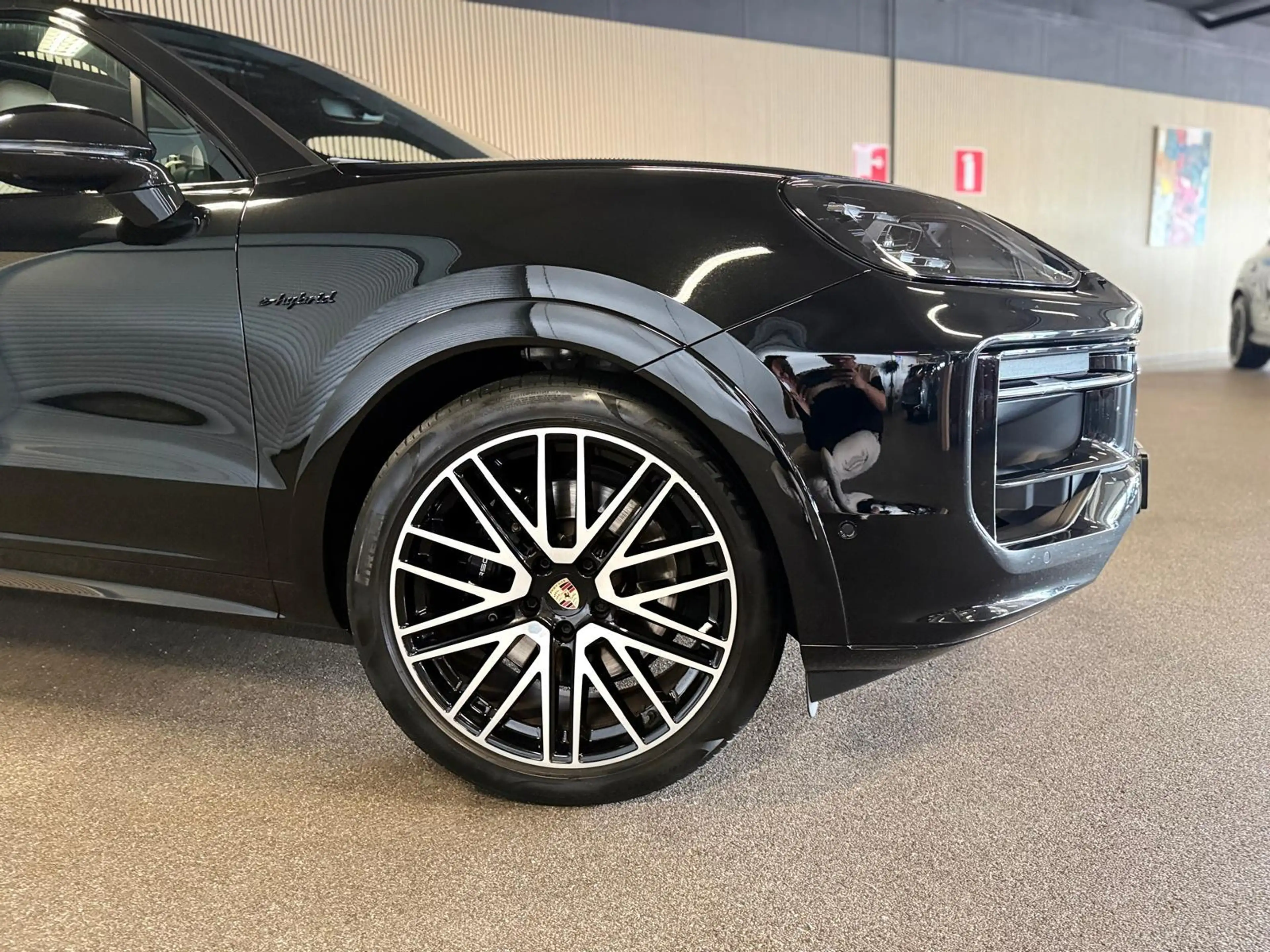 Porsche Cayenne 3.0 E-Hybrid SPORT DESIGN-PANORAMA-LUCHTV.-STOELEN — photo 3