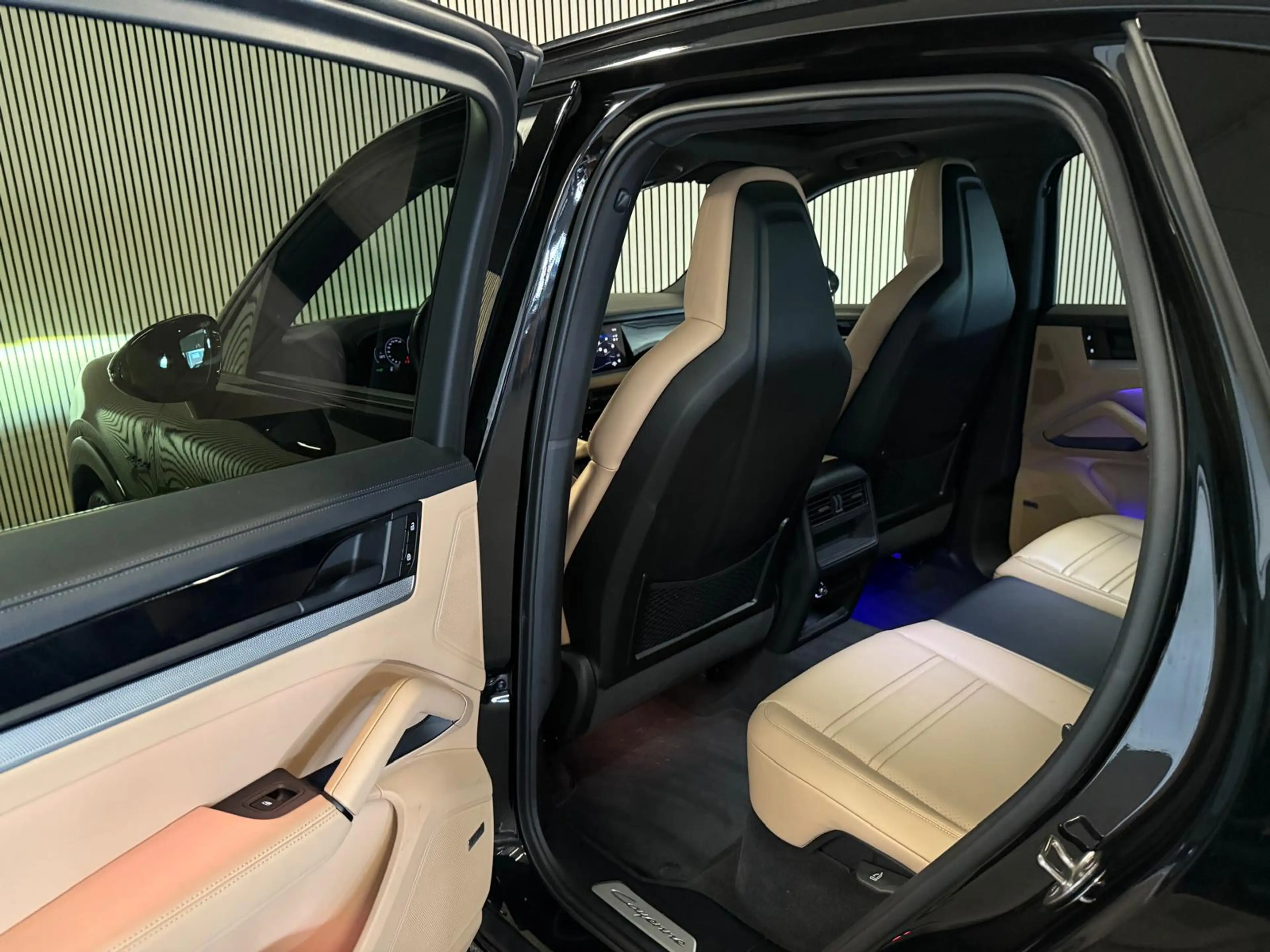 Porsche Cayenne 3.0 E-Hybrid SPORT DESIGN-PANORAMA-LUCHTV.-STOELEN — photo 38