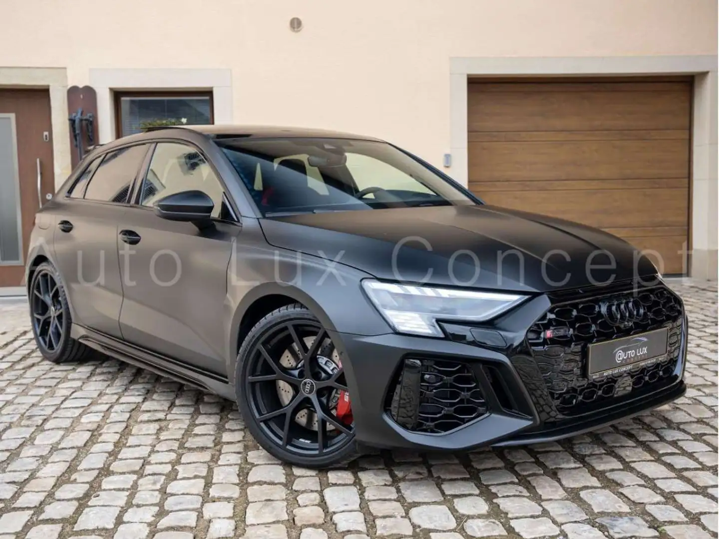 Audi RS3 Sportback 2.5 TFSI quattro S tronic 7 Noir - 2