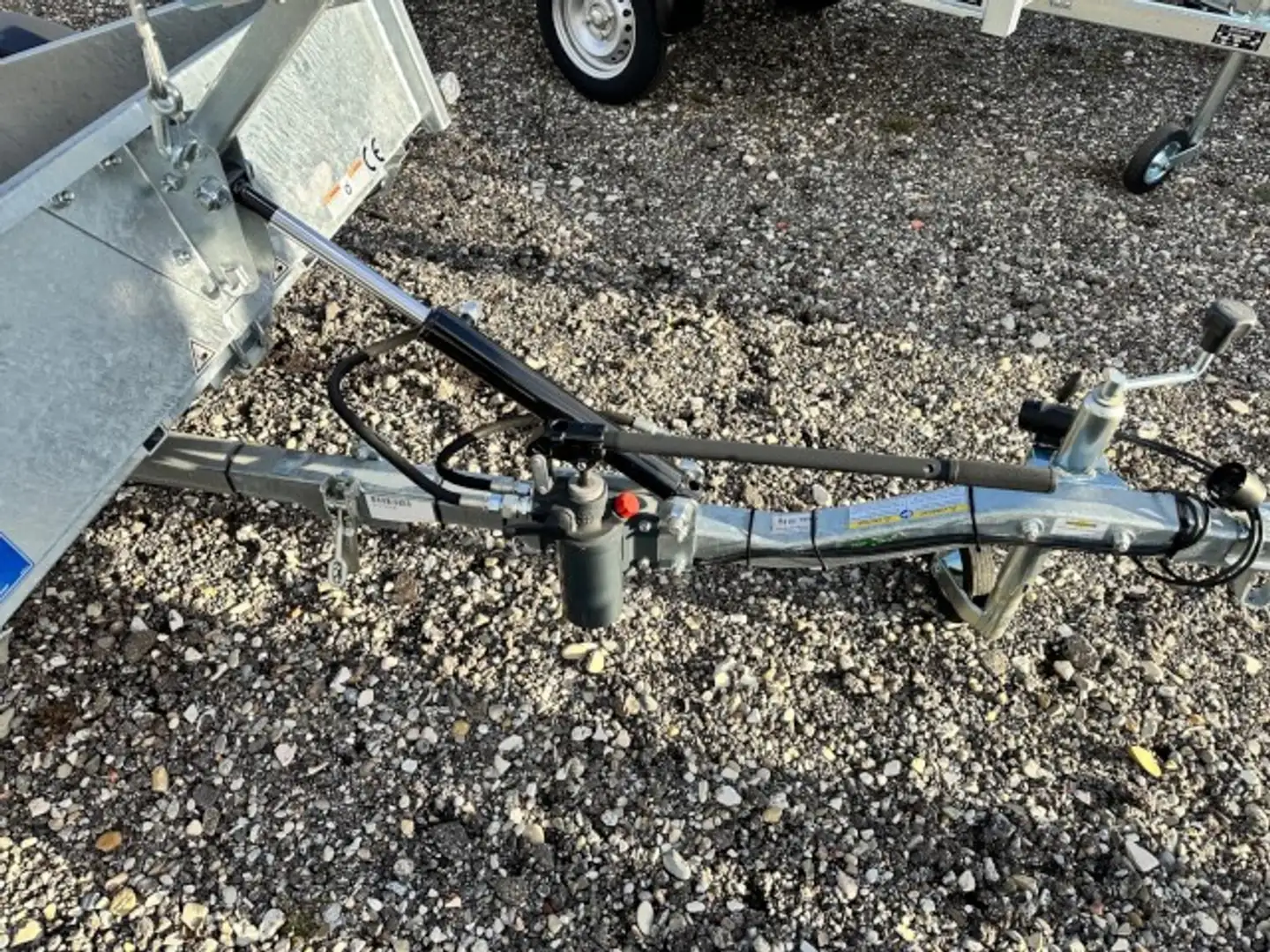 Humbaur HA 751612 750 kg, kippbar 1650 x 1200 x 270 mm - 2