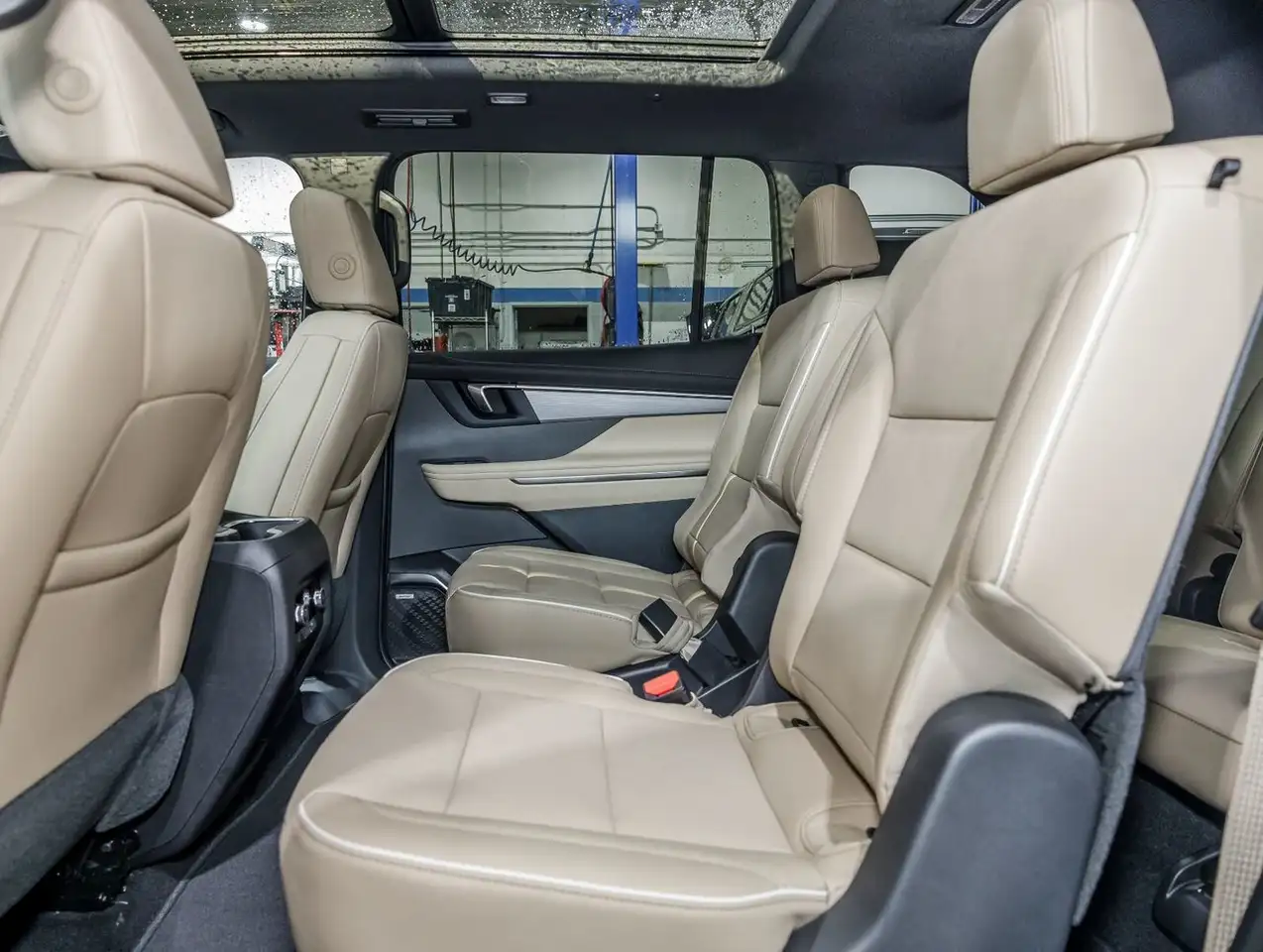 Buick Enclave снимка Buick Enclave