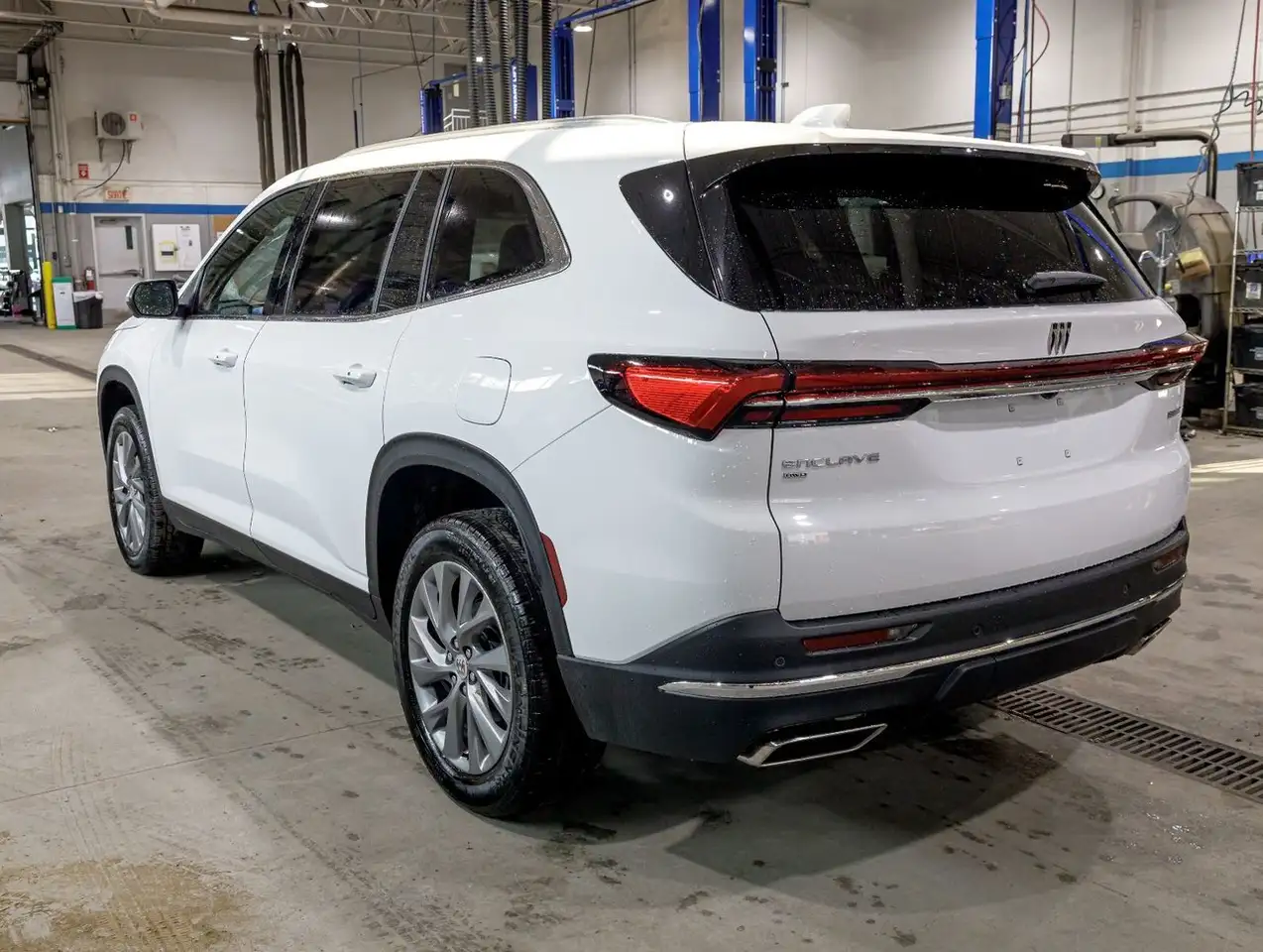Buick Enclave снимка Buick Enclave