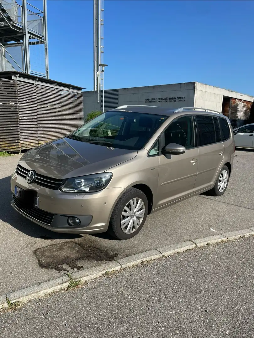 Volkswagen Touran Life BMT Beige - 1
