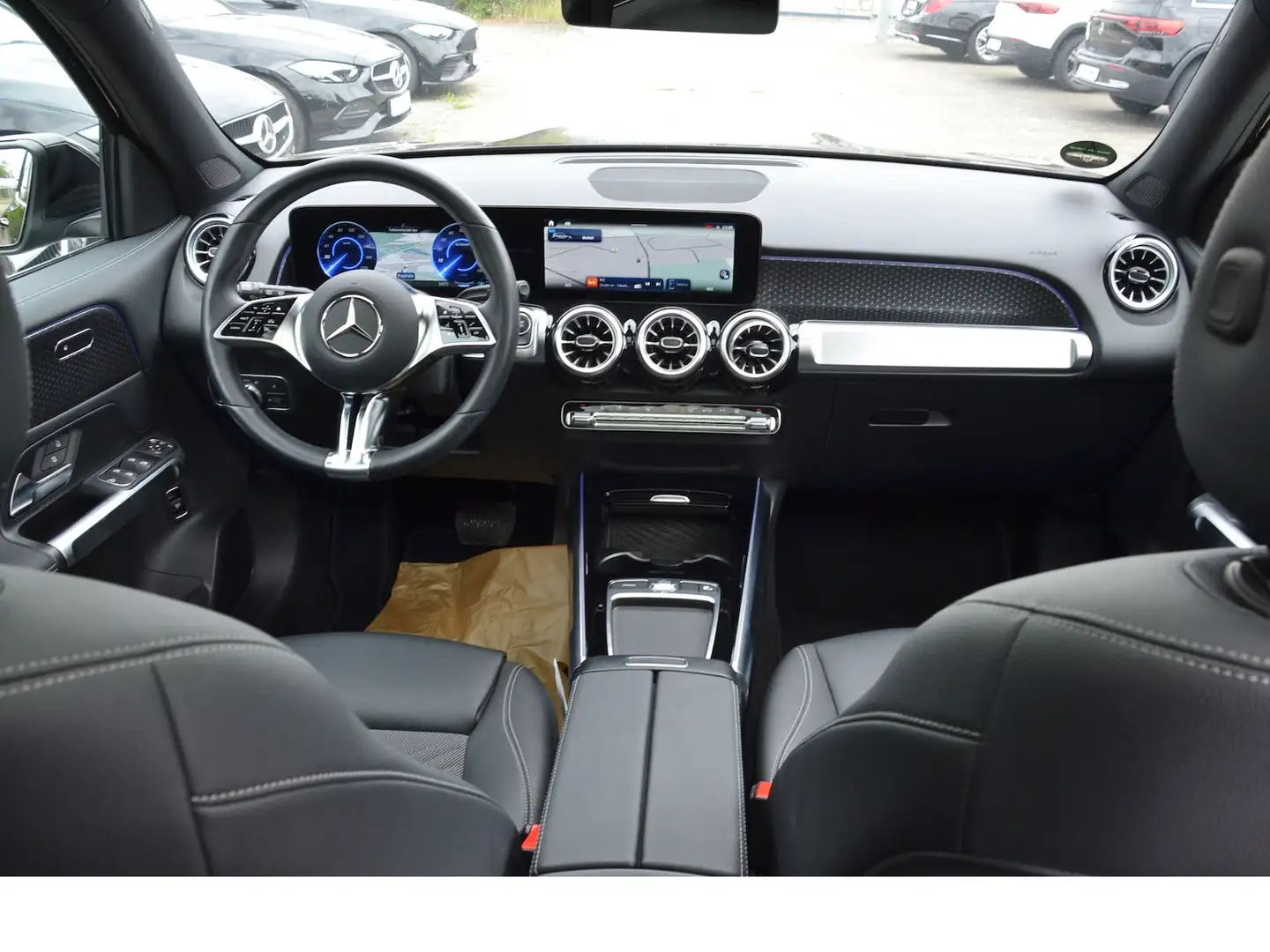 Mercedes-Benz EQB 350 Progressive Advanced-Plus (Pano Schwarz - 2