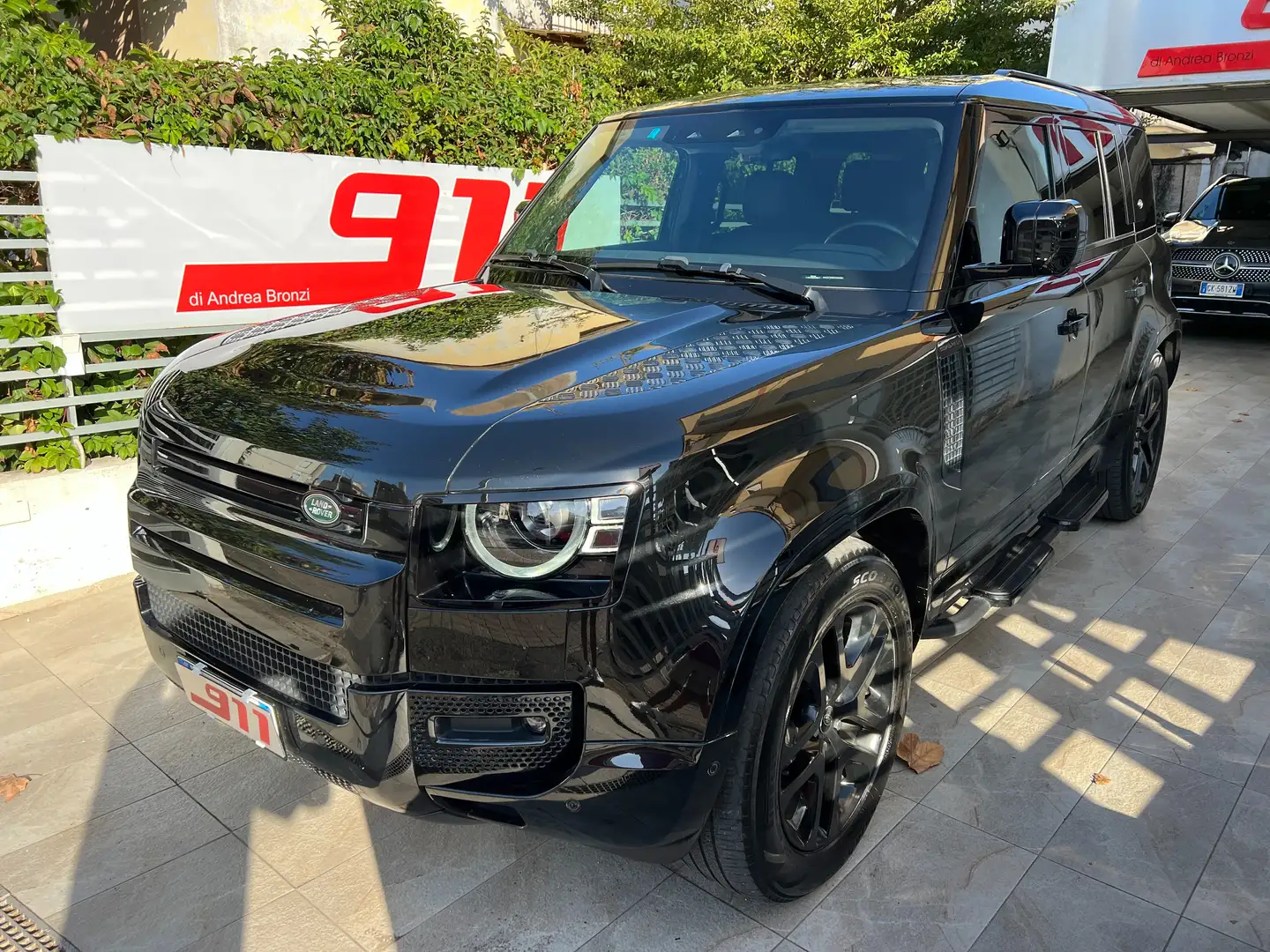 Land Rover Defender 110 3.0d XS Edit Tetto Panoram  Sed ventil IVA Esp Noir - 2