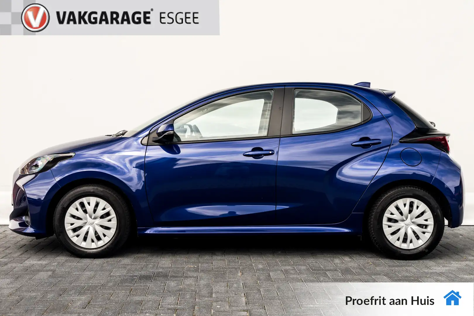 Toyota Yaris 1.0 VVT-i Active RIJKLAAR INCL;GARANTIE | Climat Blauw - 2