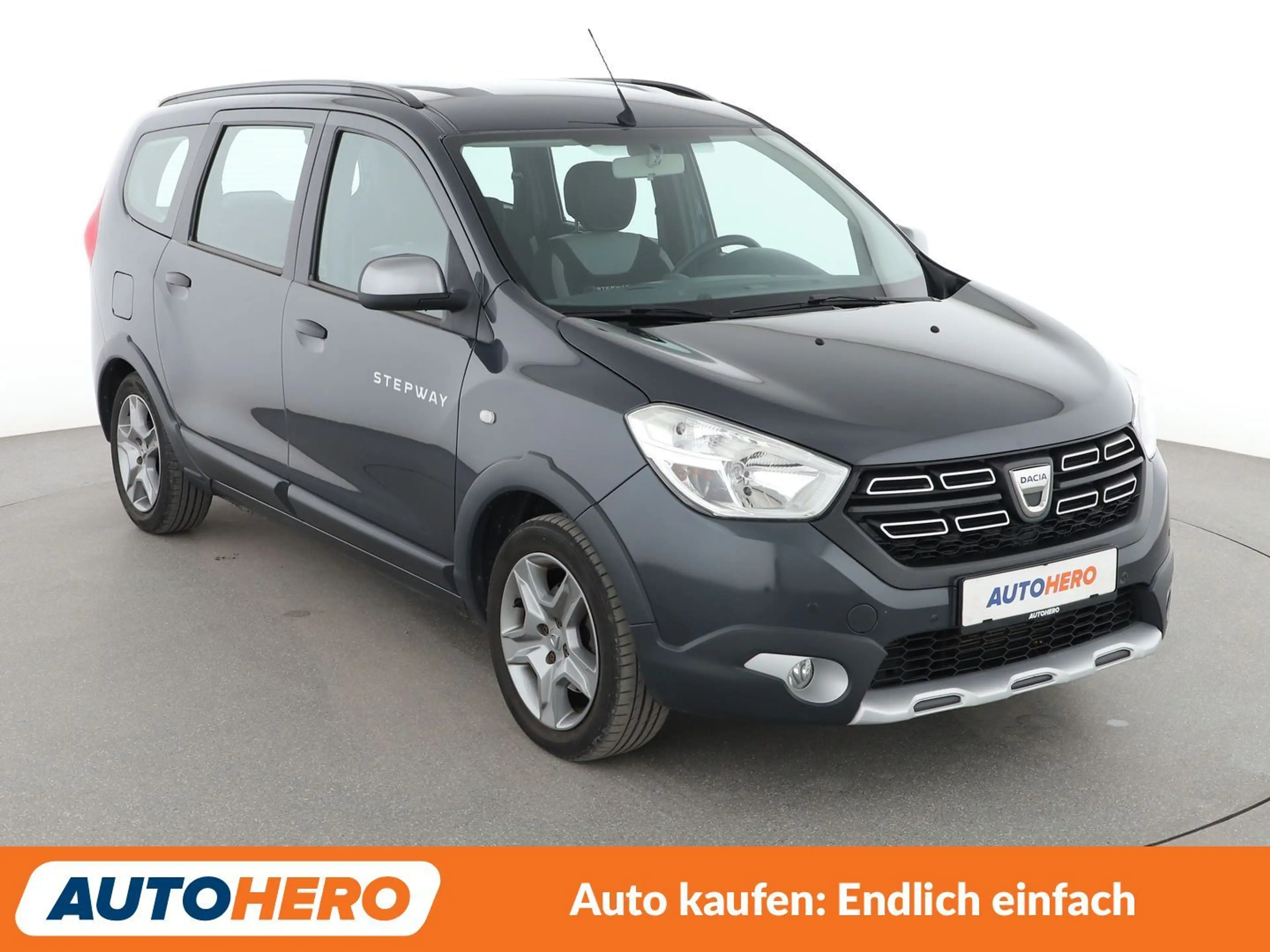 Dacia Lodgy 1.3 TCe Stepway*NAVI*TEMPO*PDC*SHZ*LIM*TOUCH* — photo 8