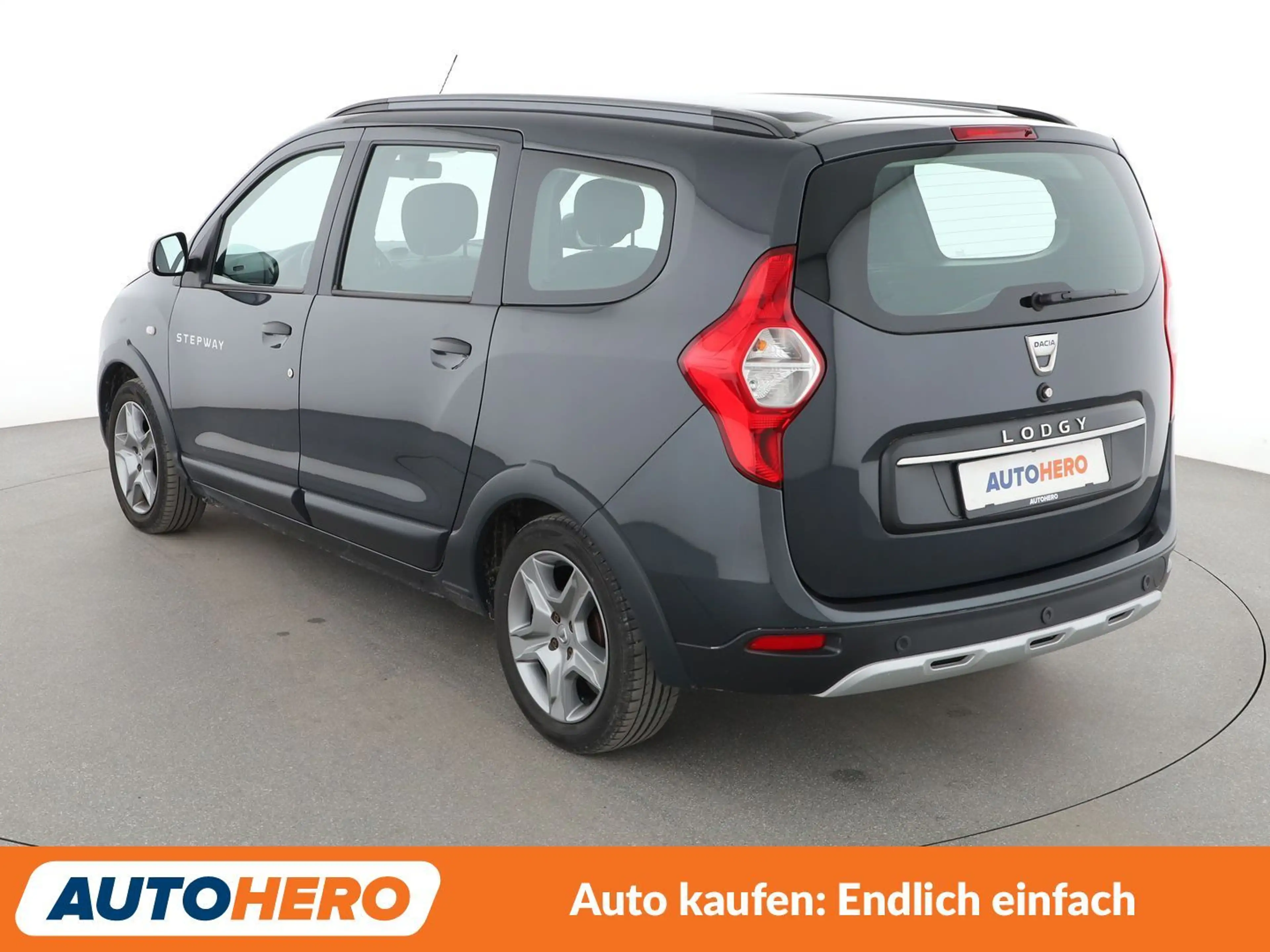 Dacia Lodgy 1.3 TCe Stepway*NAVI*TEMPO*PDC*SHZ*LIM*TOUCH* — photo 4