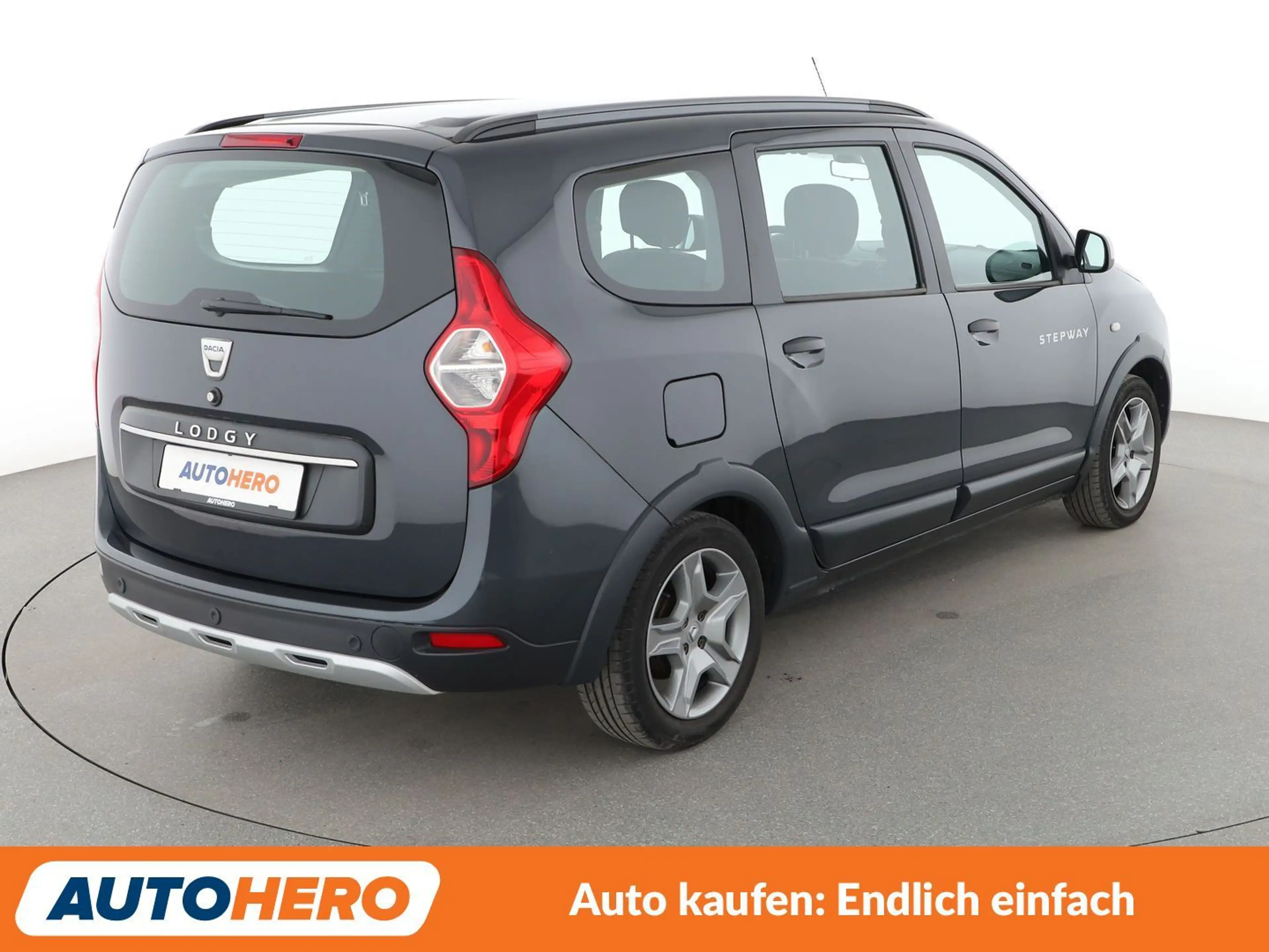 Dacia Lodgy 1.3 TCe Stepway*NAVI*TEMPO*PDC*SHZ*LIM*TOUCH* — photo 6