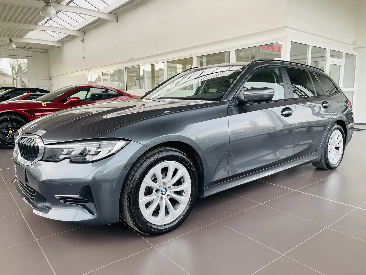 BMW 318 dA MHEV **GARANTIE + COCKPIT + LED + GPS + CUIR ** Gris - 1