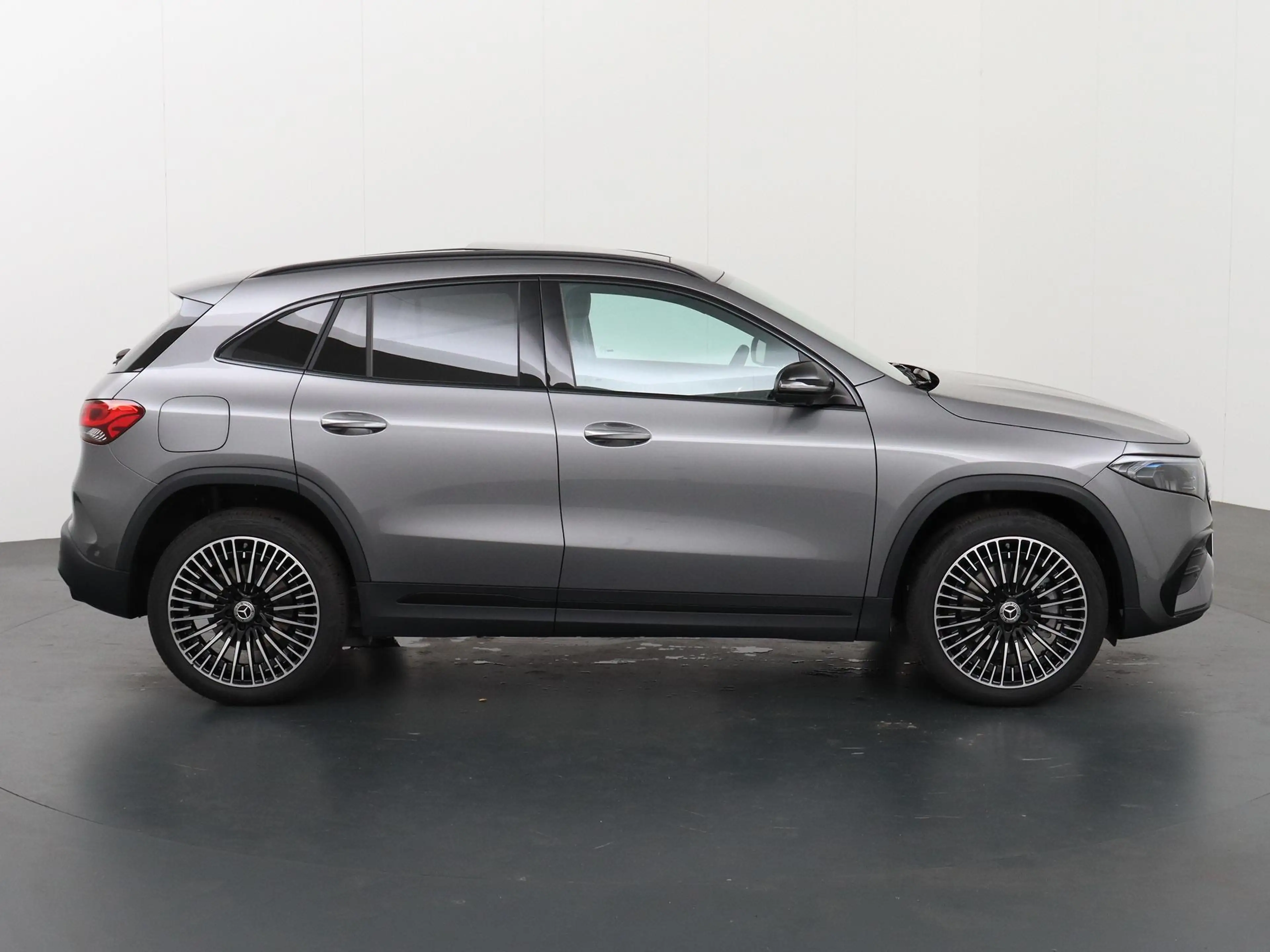 Mercedes-Benz EQA 250 AMG Line 67 kWh | Trekhaak | Rijassistentiepakket — photo 6
