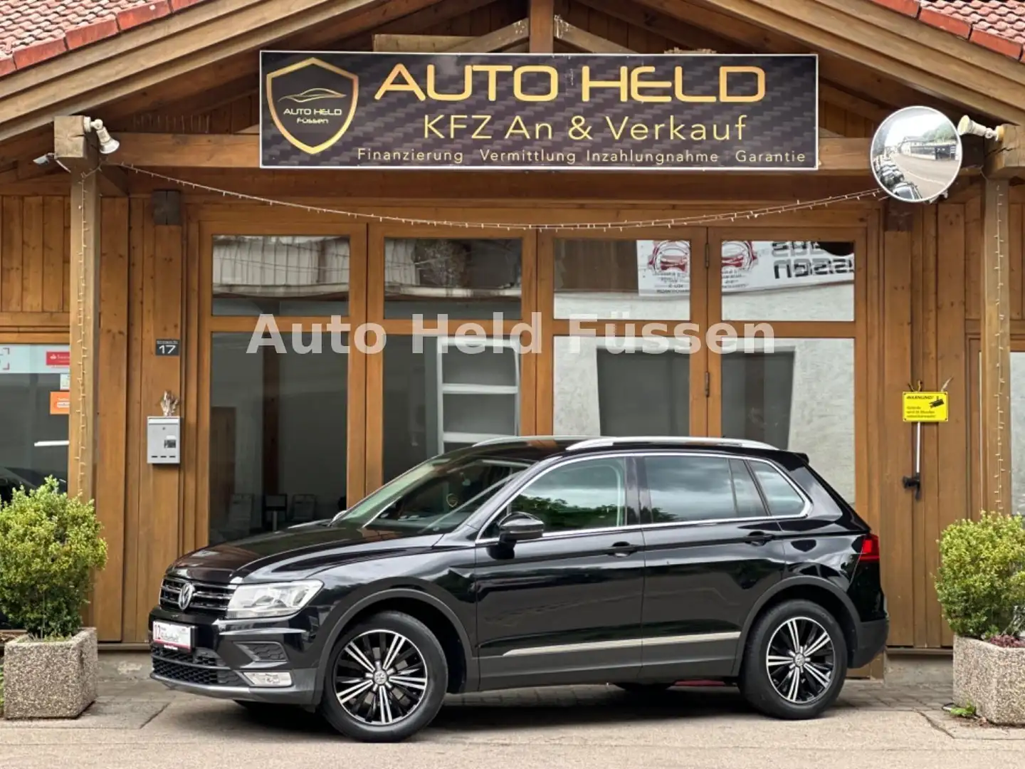 Volkswagen Tiguan Comfortline BMT Aut Navi ACC Lane 1. Hand Noir - 1