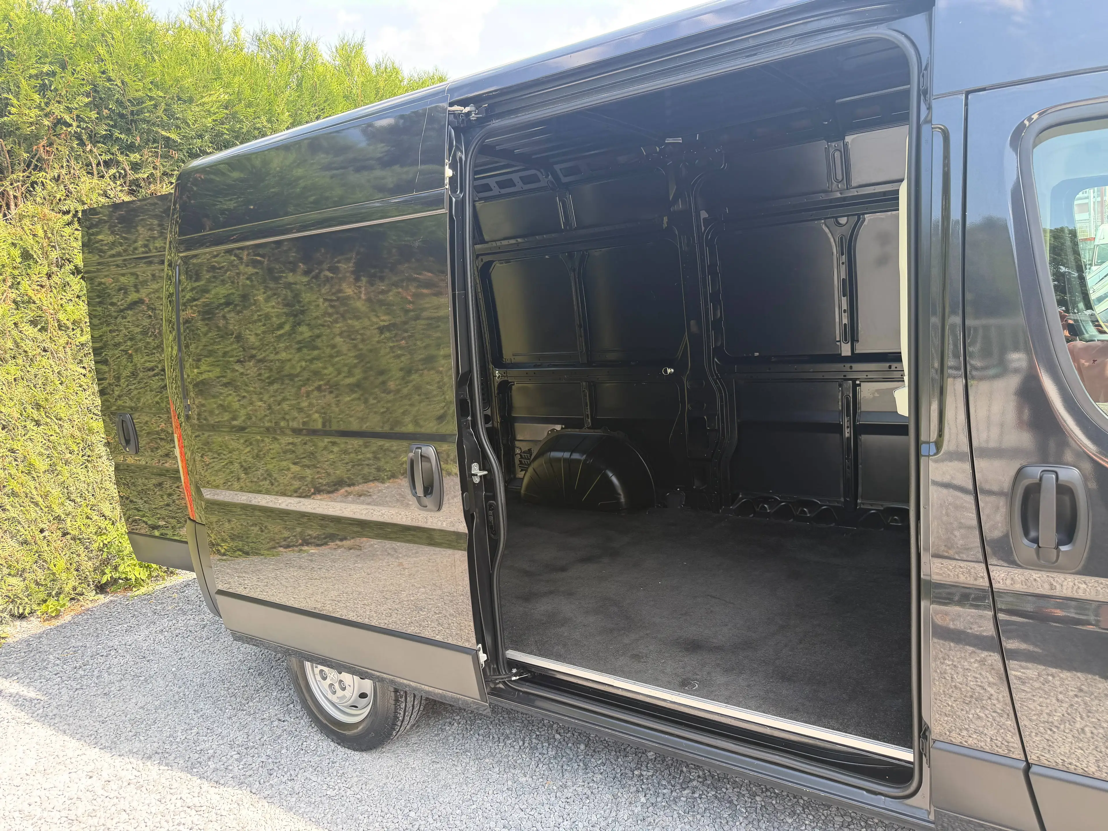 Peugeot Boxer 2.2 BlueHDi L2H2 - 165 CHEVAUX - UTILITAIRE - TVA DEDUCTIBLE - A VOIR - — photo 10