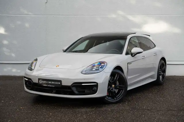 Porsche Panamera view 4