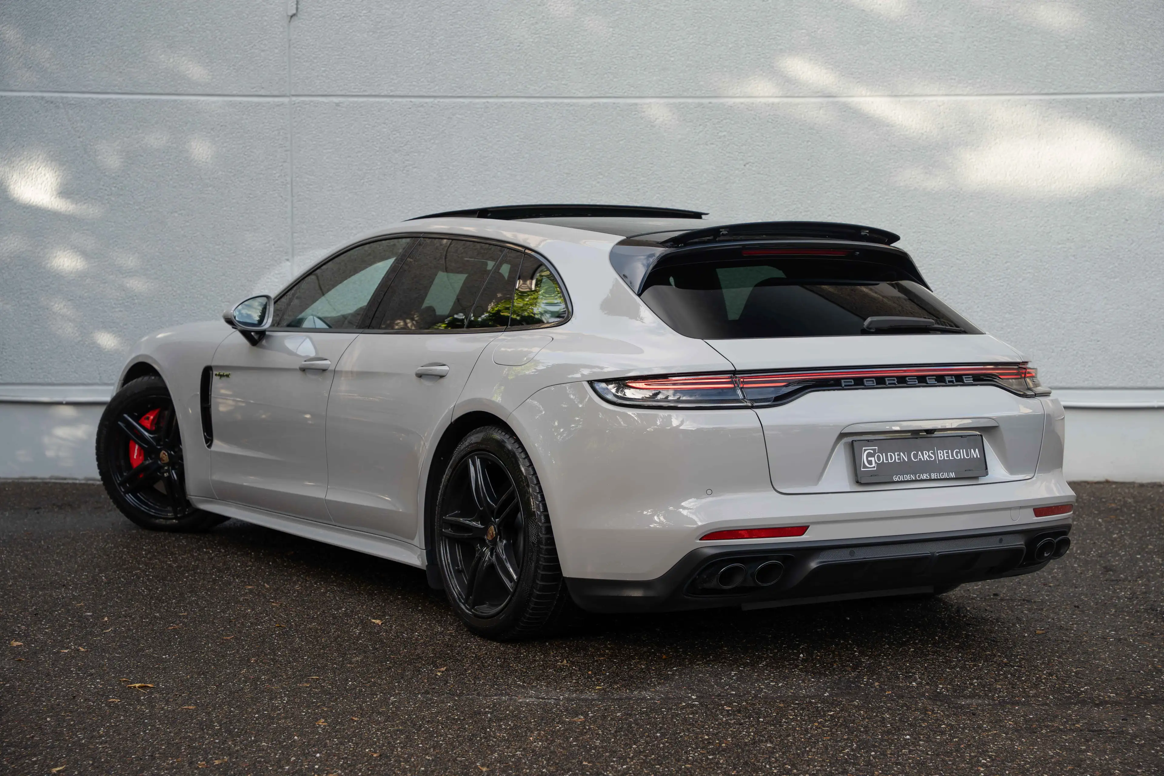 Porsche Panamera 4 E-Hybrid Sport Turismo PDLS/PANO/LUCHTV./BOSE/SOFTCLOSE/360° — photo 6