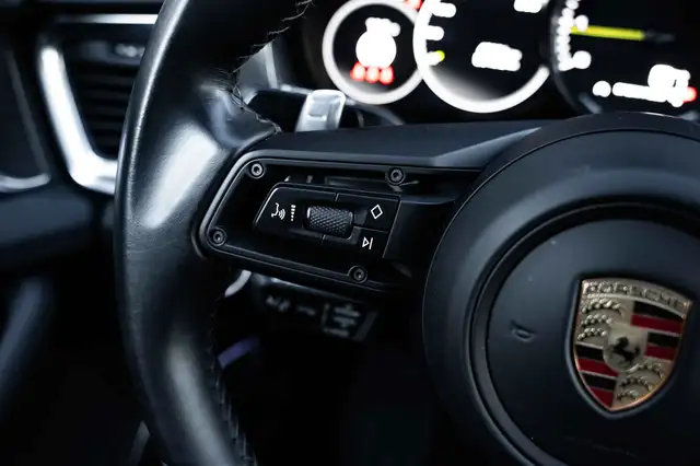 Porsche Panamera view 15