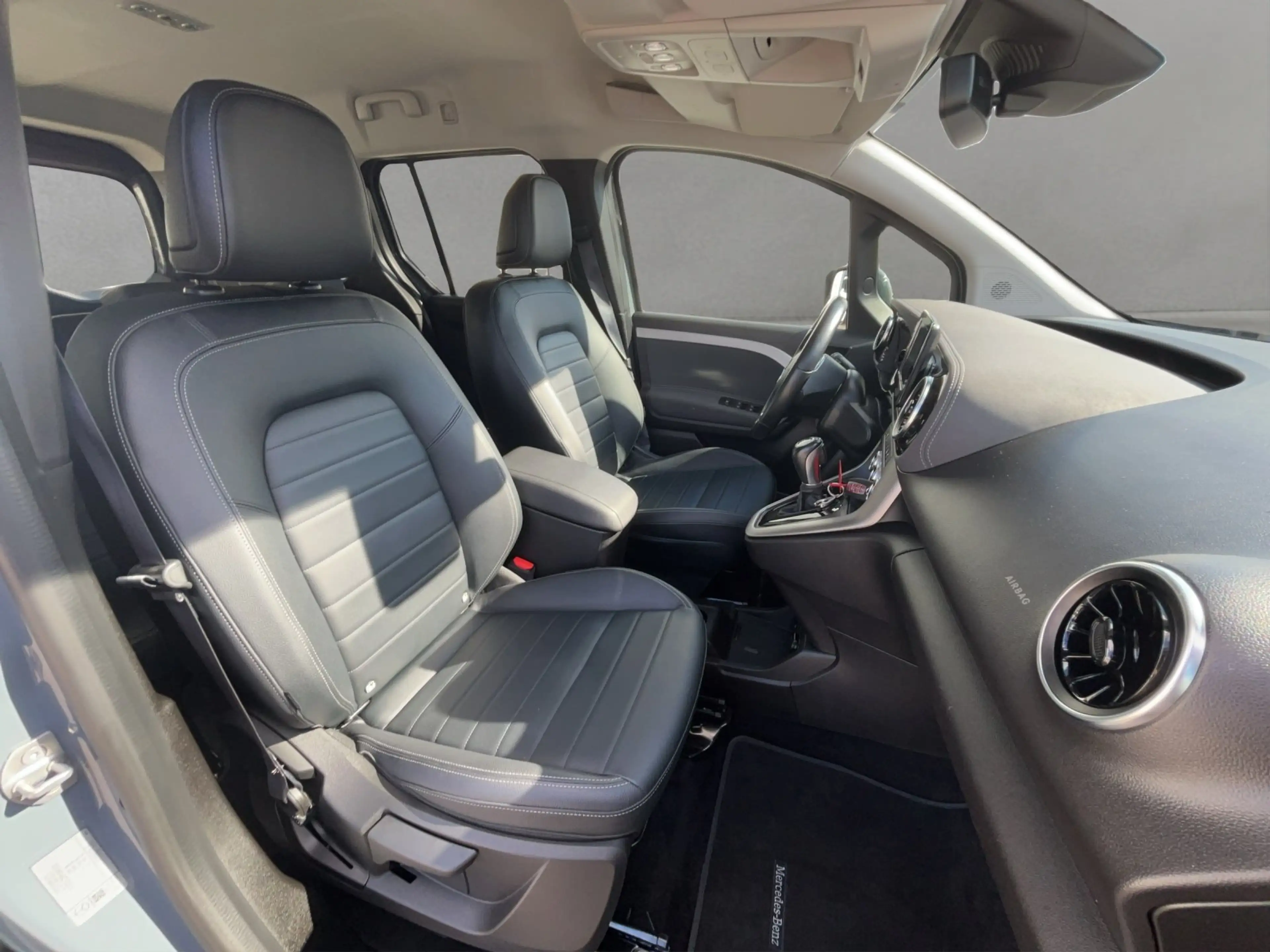 Mercedes-Benz T-Class 180 d Edition Aut. AHK/KAMERA/LEDER/SHZ/LED/ — photo 8